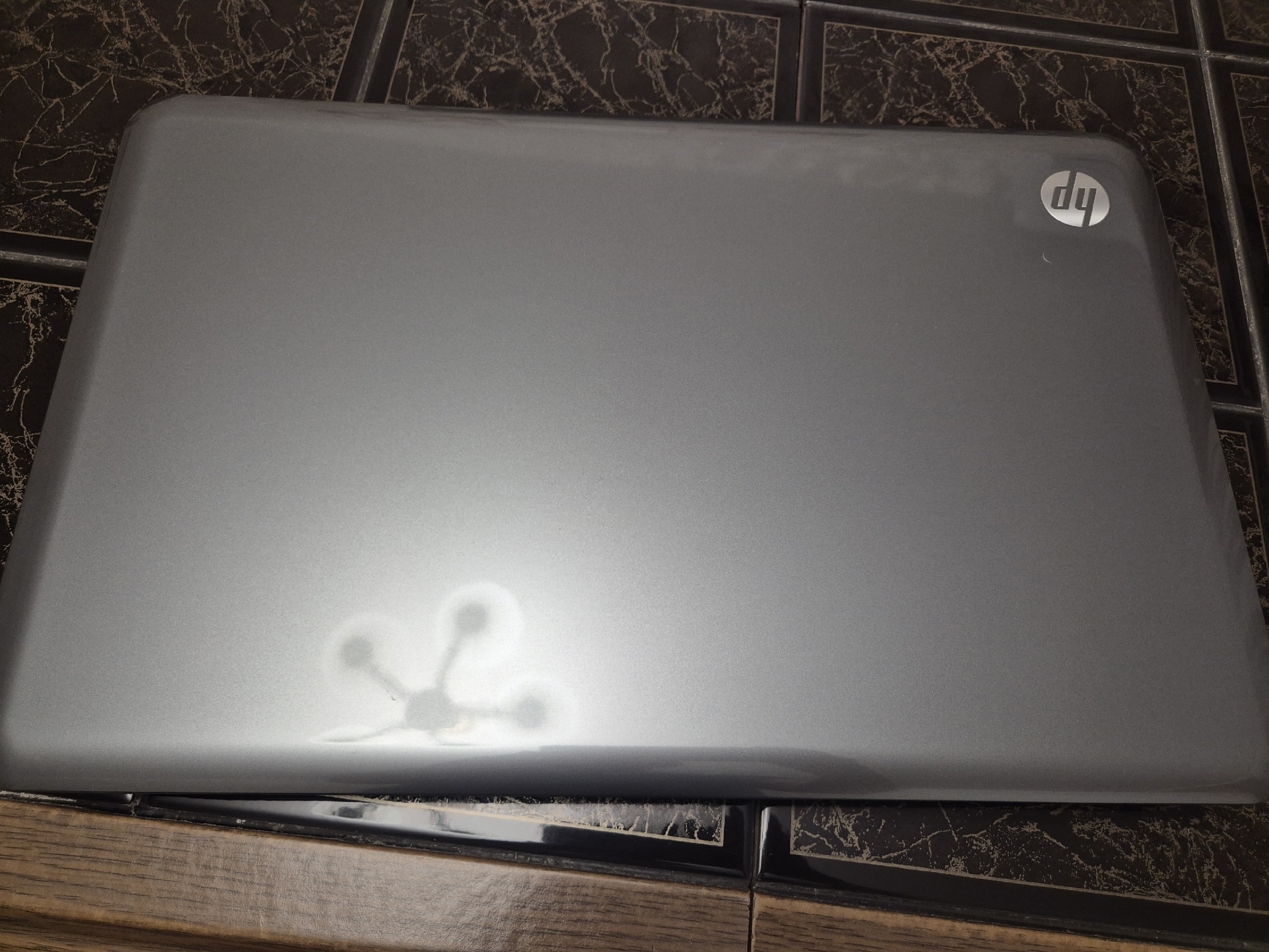 Продажа ноутбука 17 дюймов: Продаётся (1)