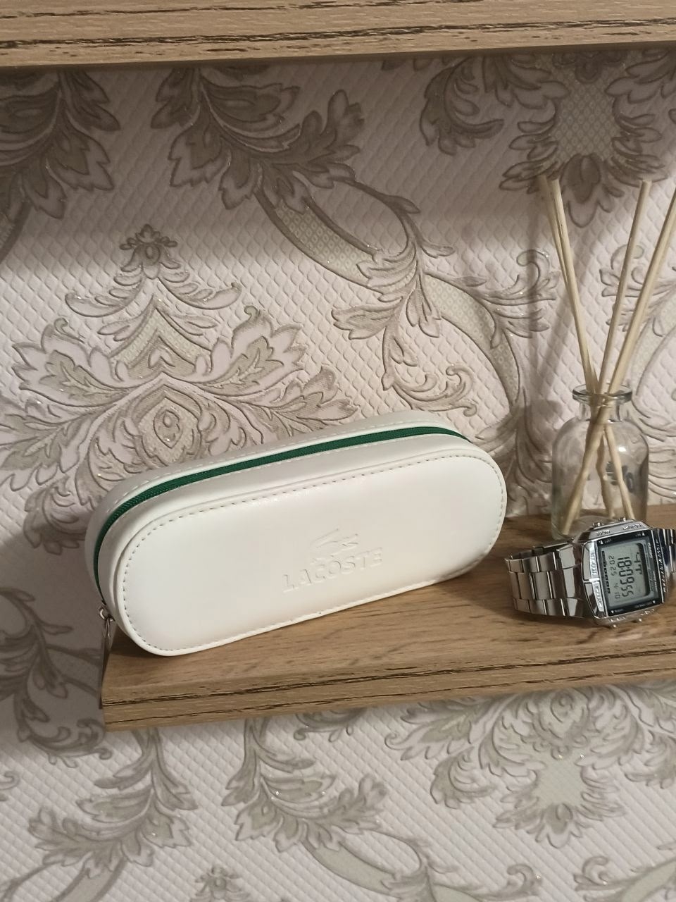 Продаются очки Lacoste в Краснодаре (1)