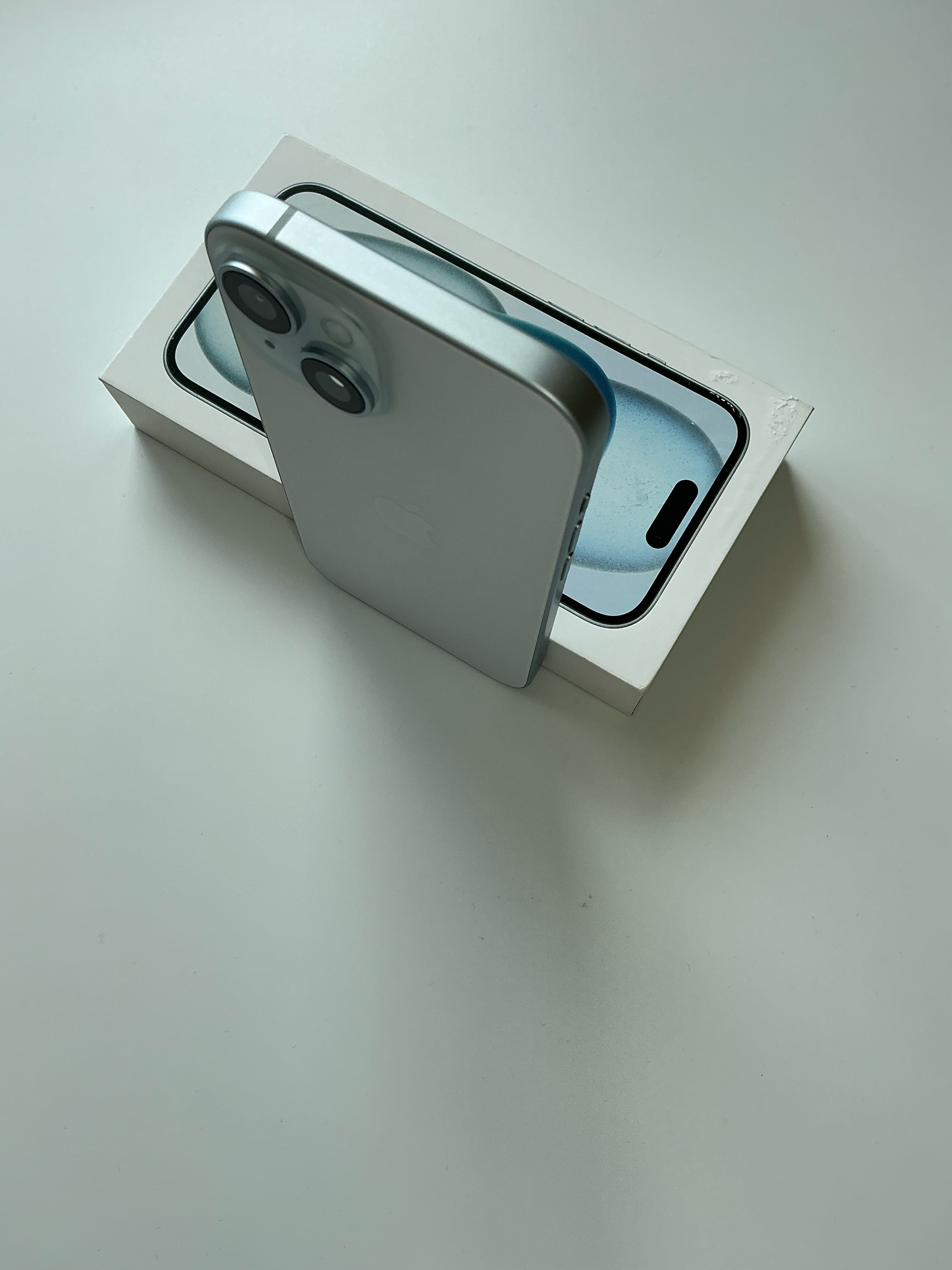 Продажа iPhone 15 в Донецке (5)