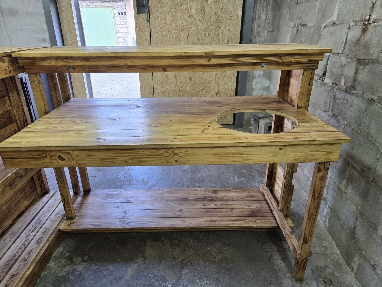 Продам барную стойку из дерева (9)