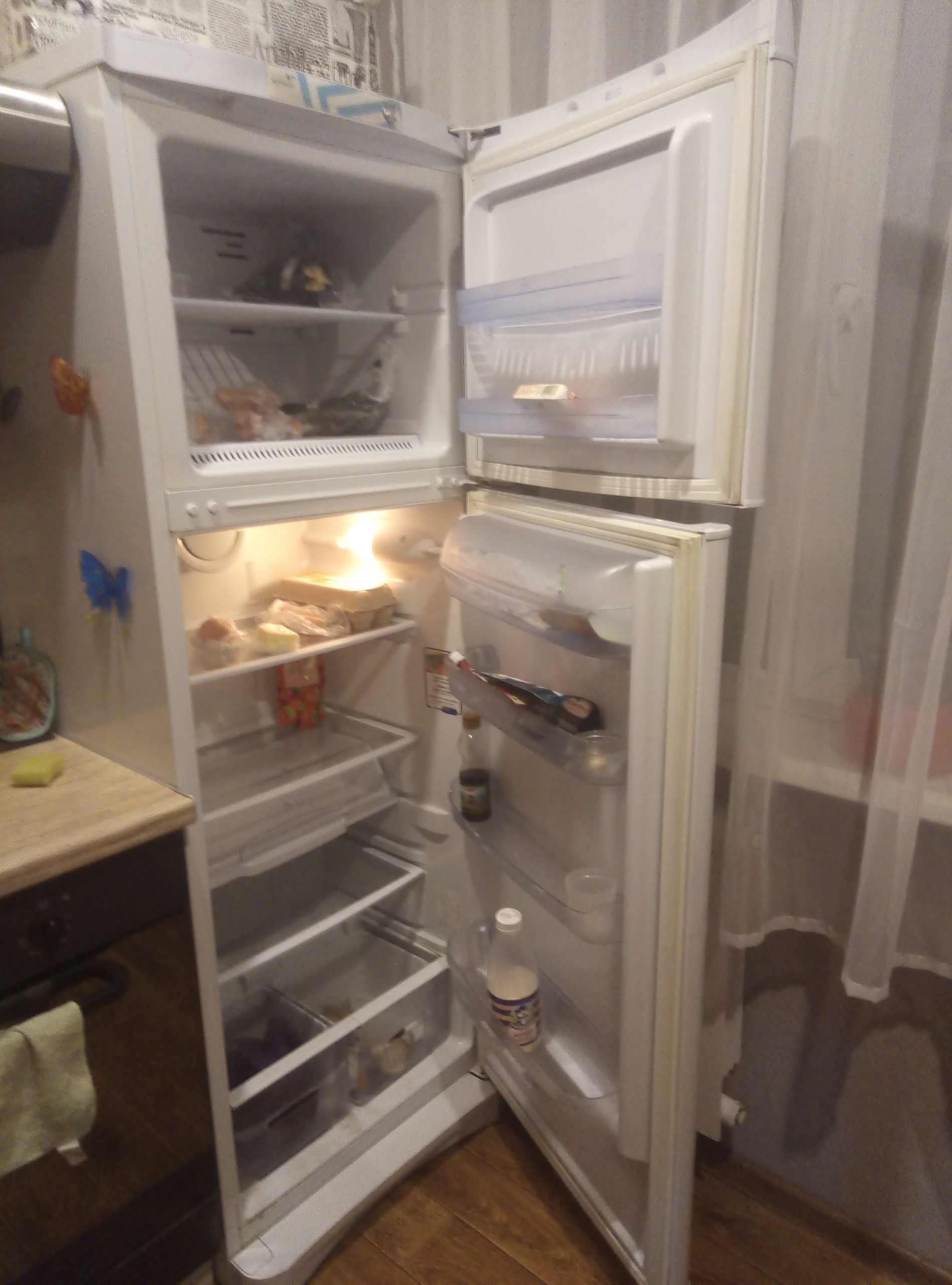 Максимальное качество: продам холодильник Холодильник (1)