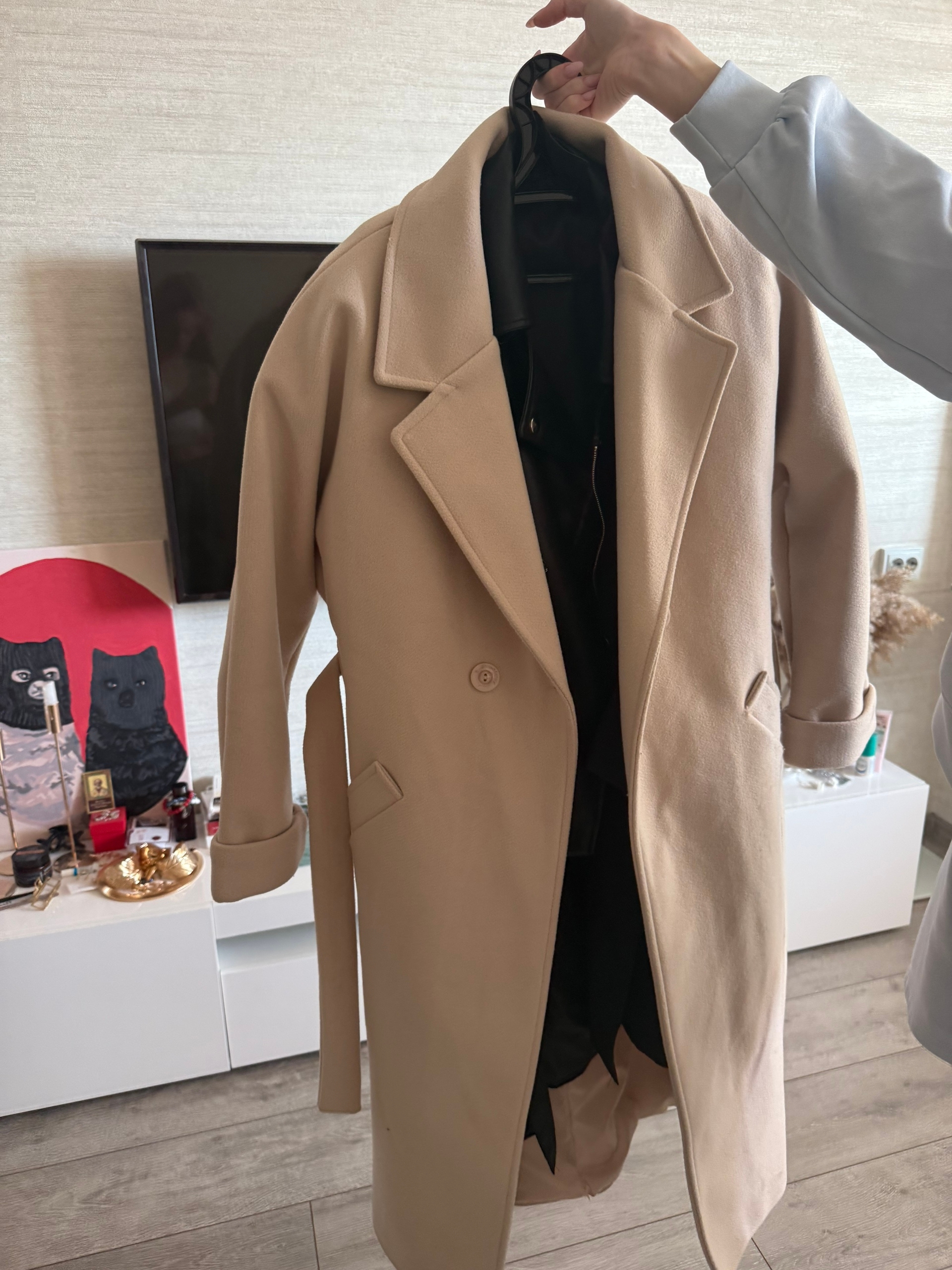 Бежевое пальто 44-46 размера Продается