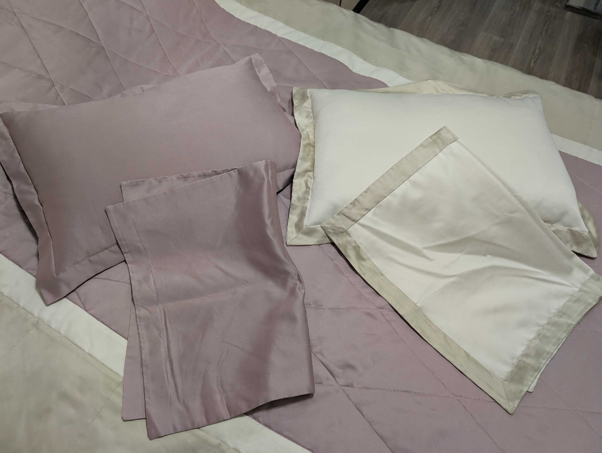 Продам покрывало с наволочками. Покрывало (9)