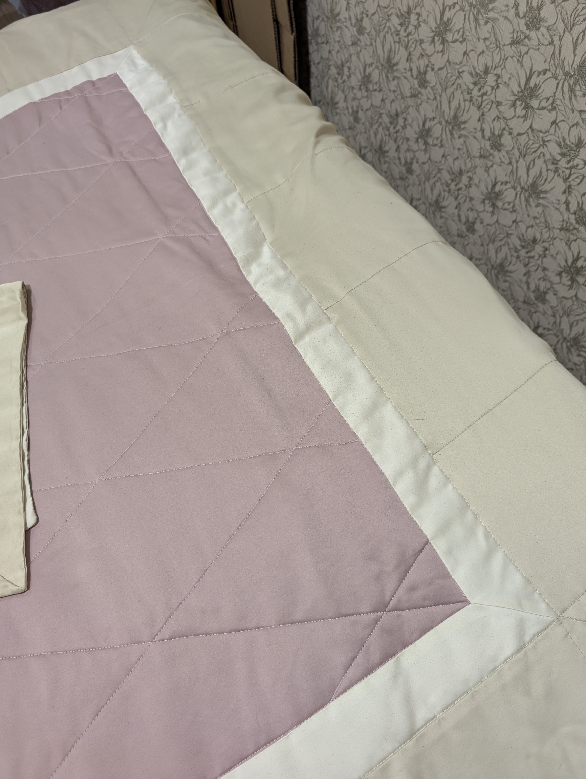 Продам покрывало с наволочками. Покрывало (3)