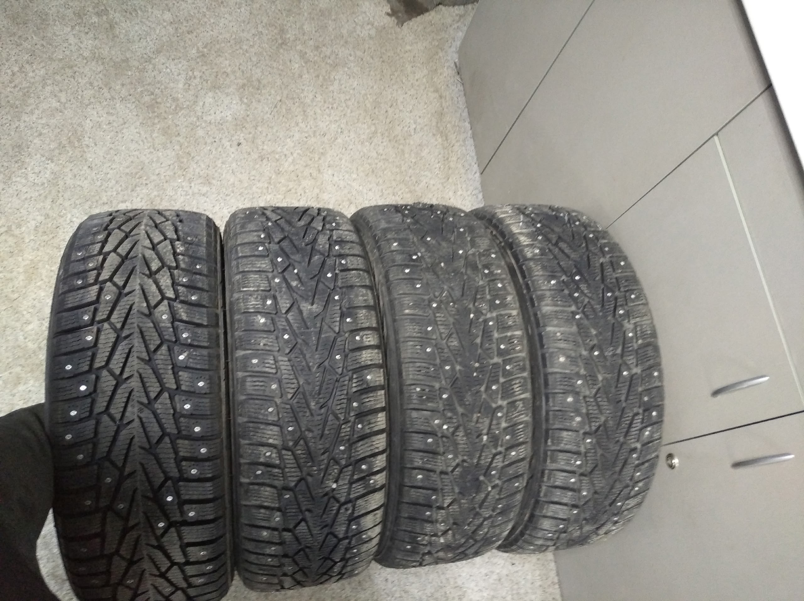 Продается резина NOKIAN TYRES В (1)