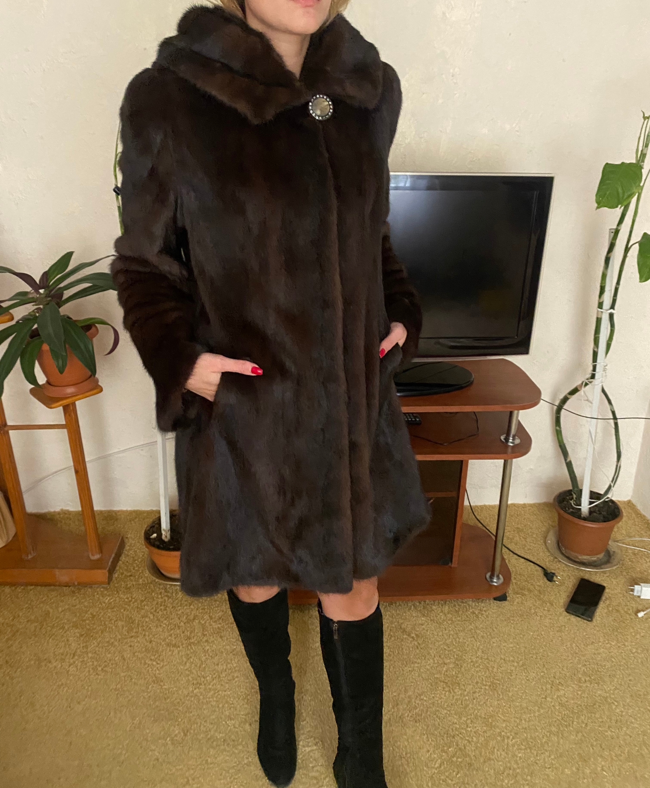 **Продажа новой норковой шубы** Новая (1)