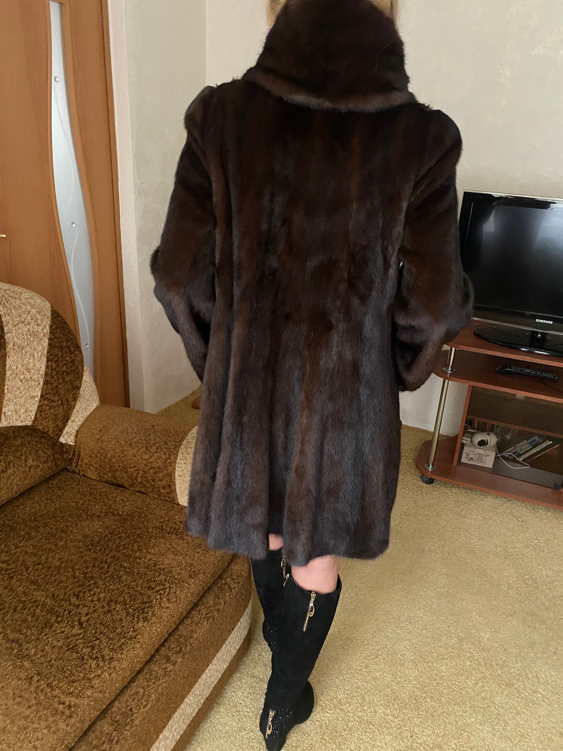 **Продажа новой норковой шубы** Новая (5)