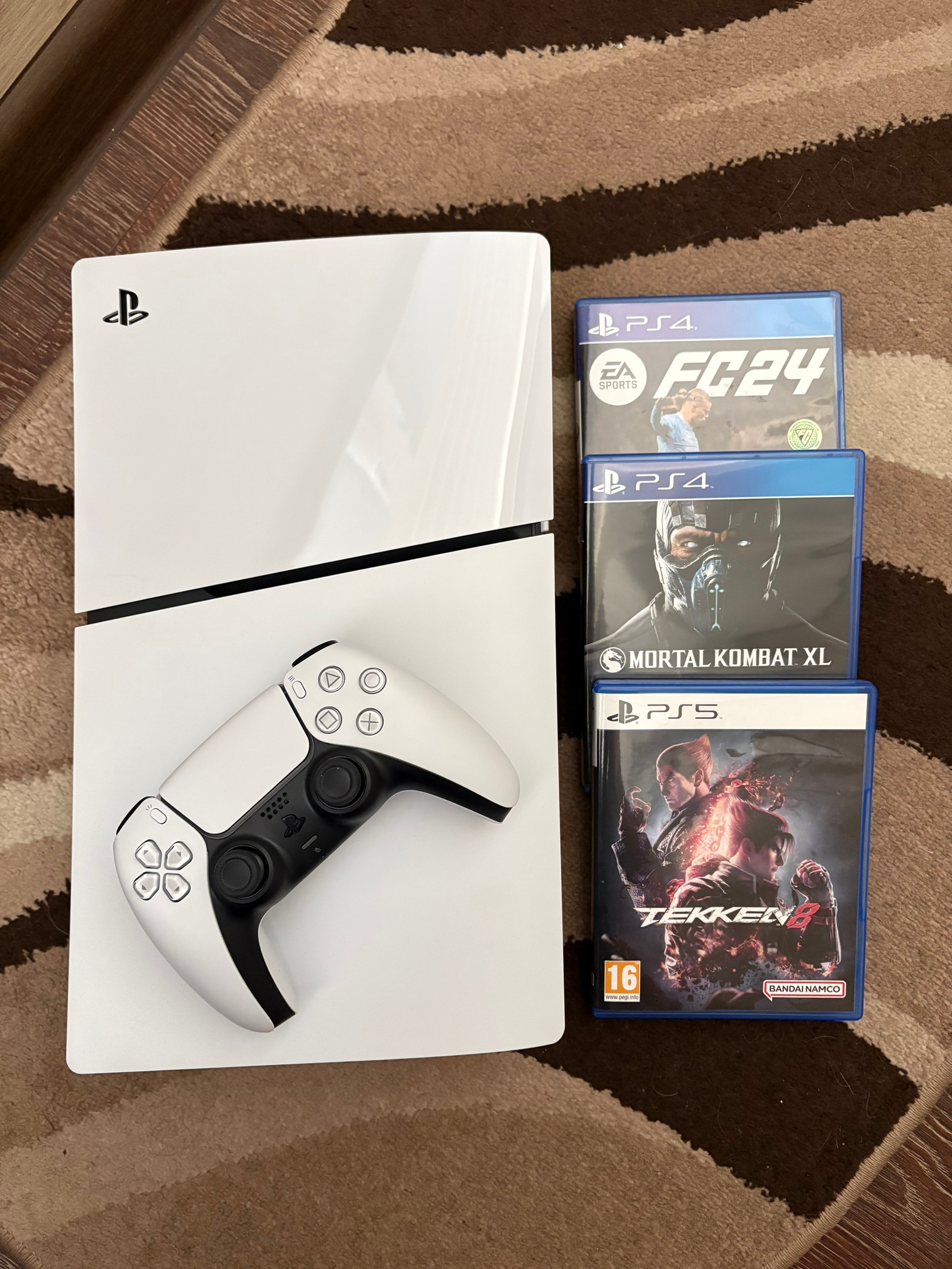 PS5 Slim с оптическим приводом