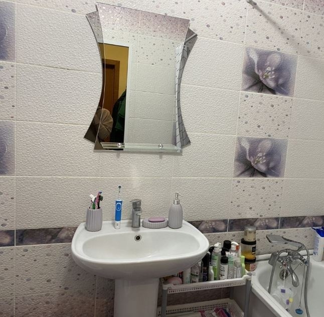 Сдается просторная однокомнатная квартира в (3)