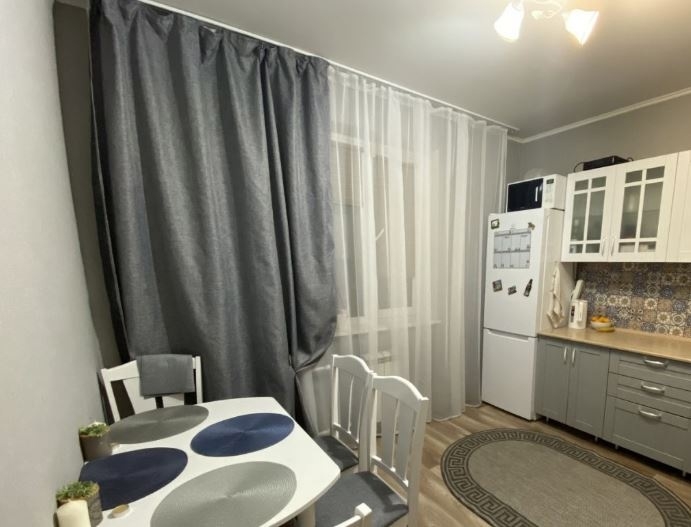 Сдается просторная однокомнатная квартира в (2)