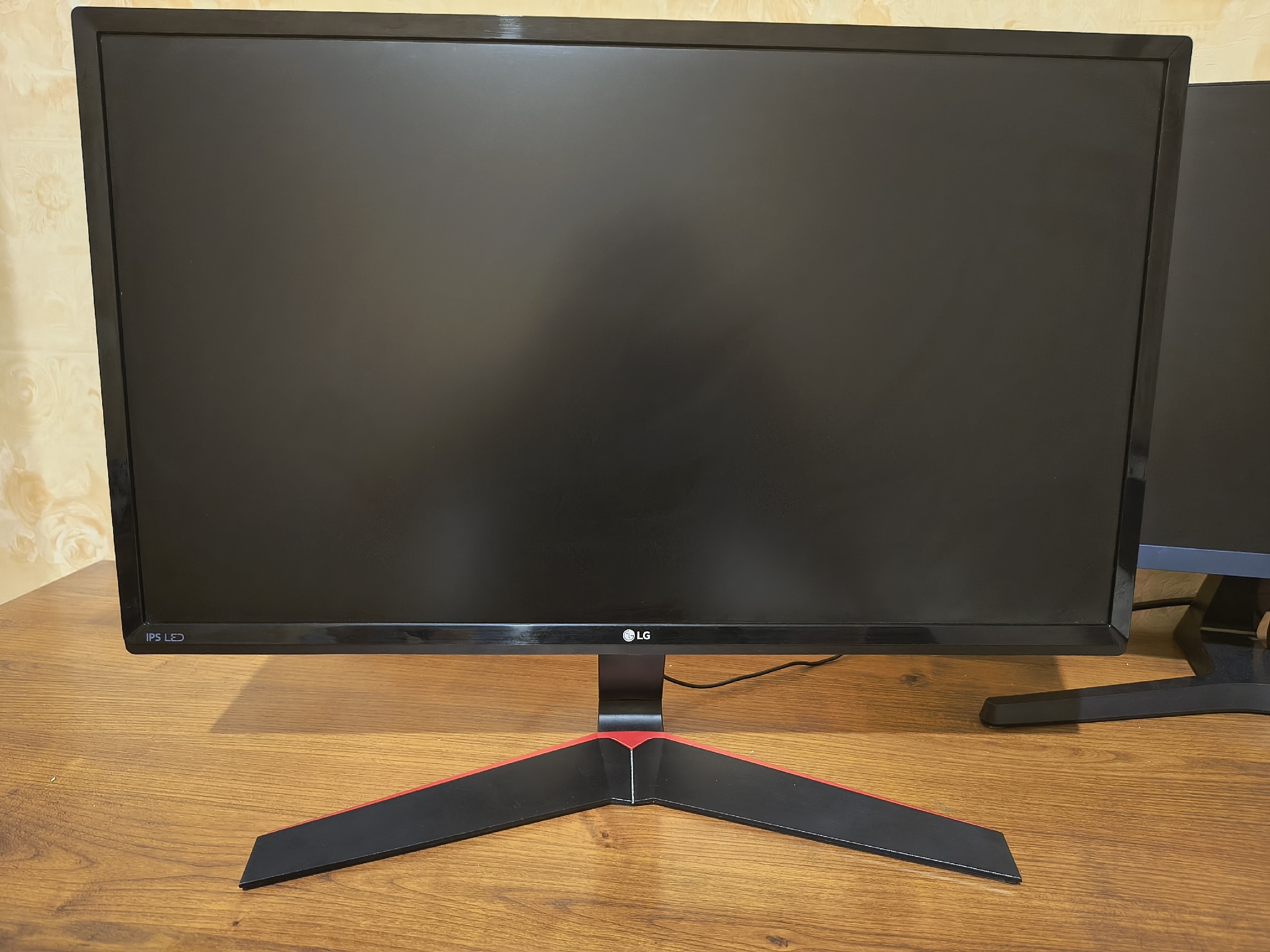 Продажа отличных IPS мониторов Продаются (1)