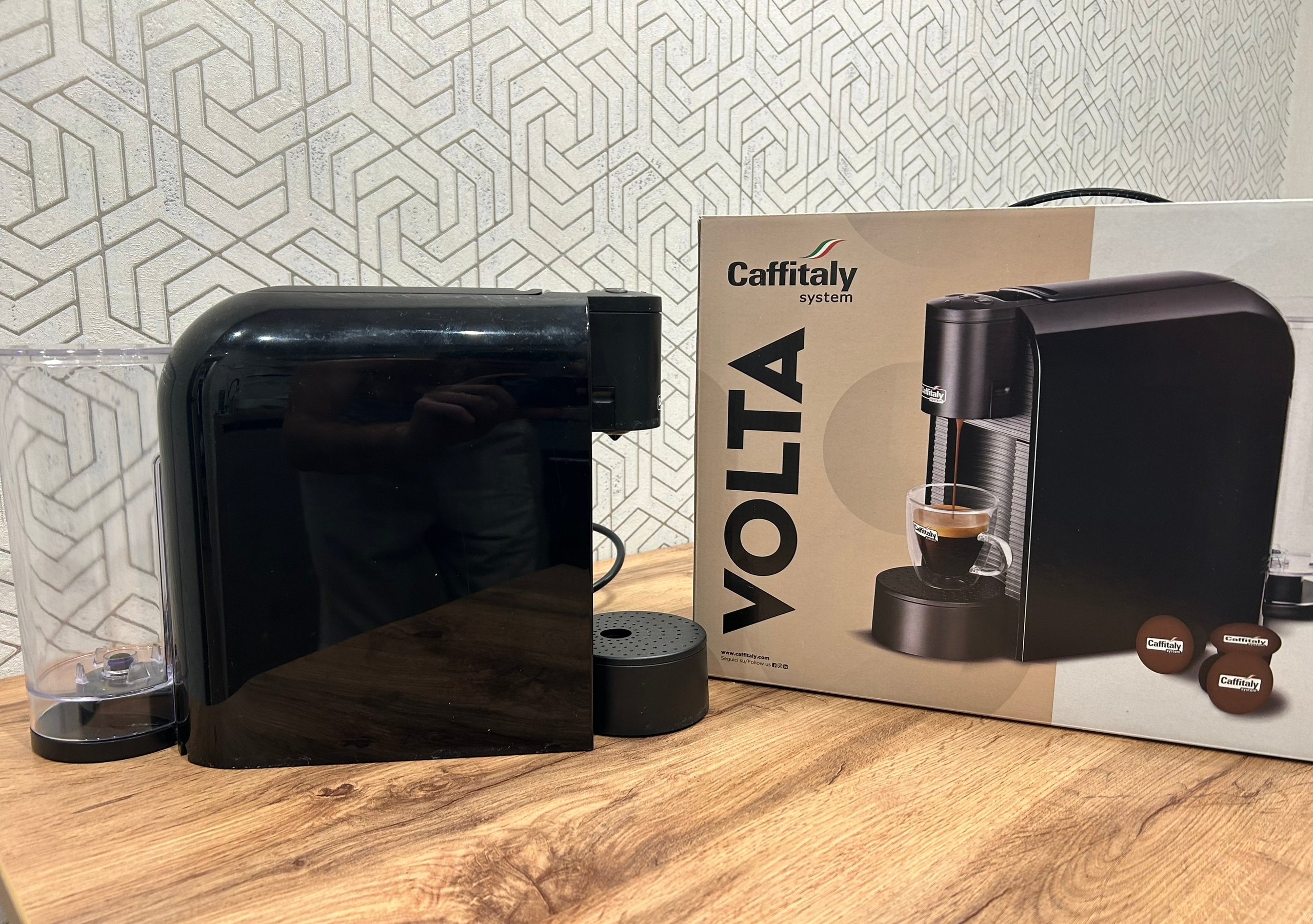 Бесполезно простаивает капсульная кофемашина Подарили