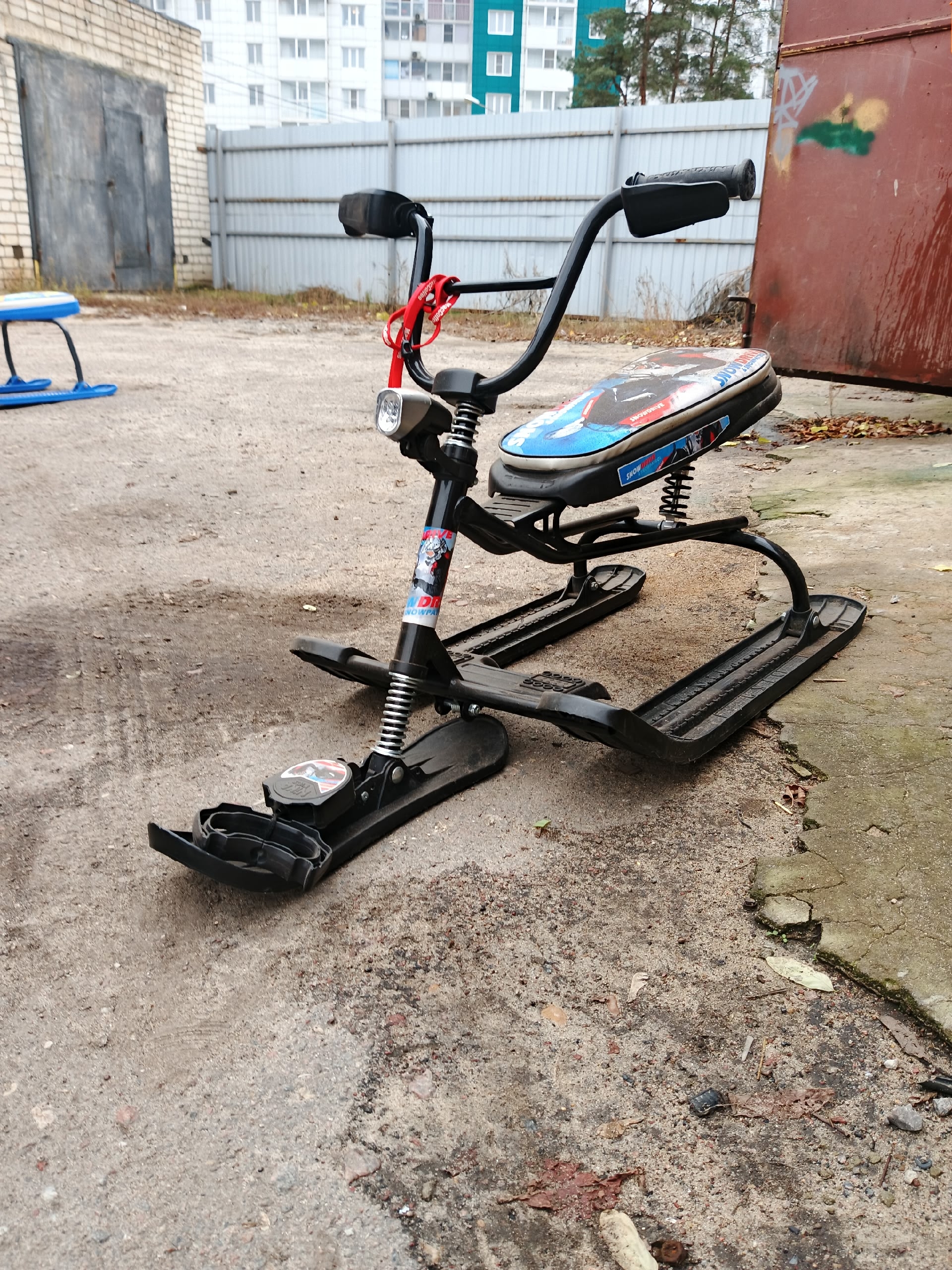 **Продаю два снегоката: выгодные цены** (1)