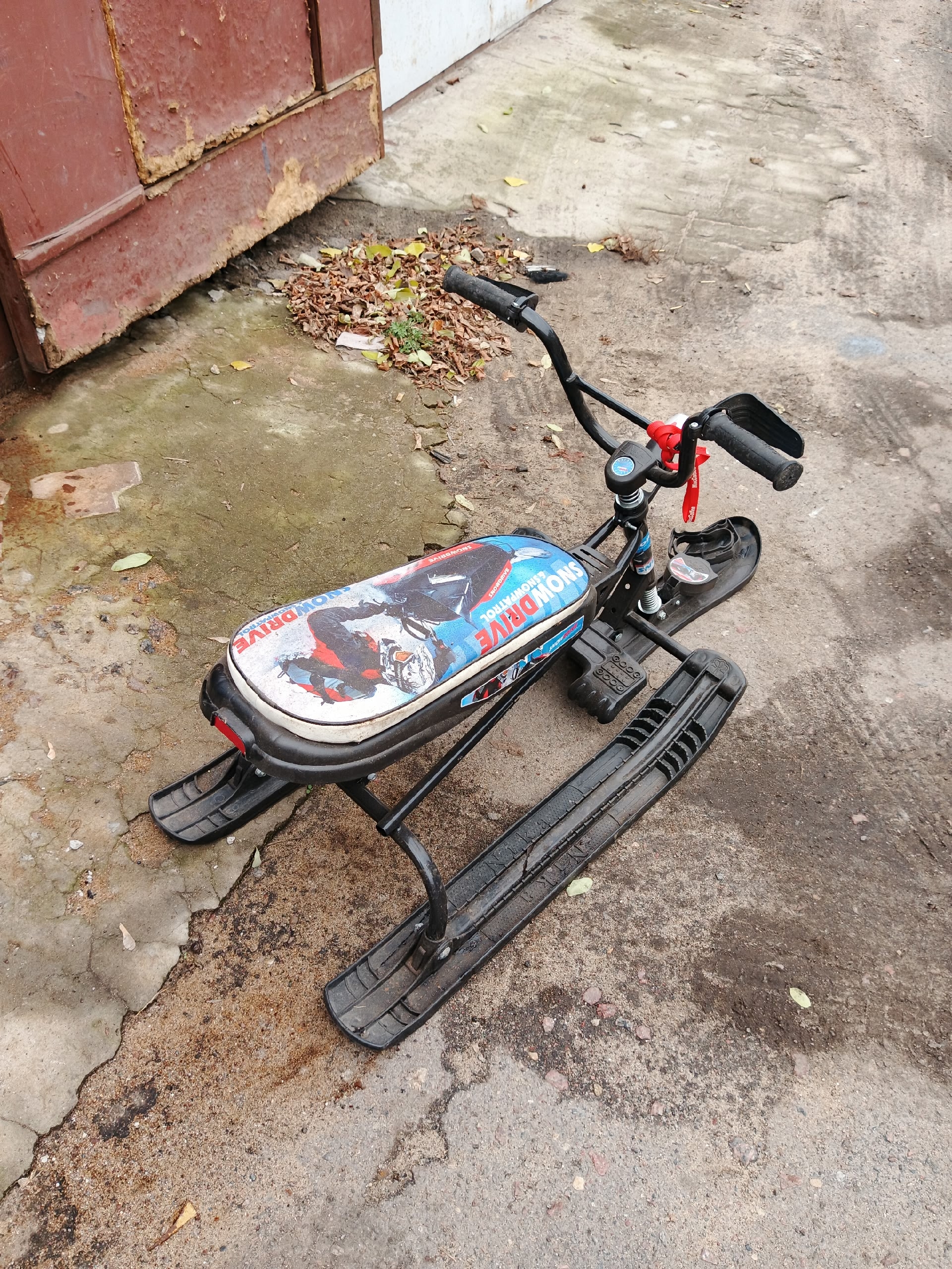 **Продаю два снегоката: выгодные цены**