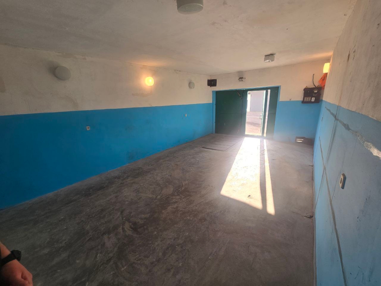 Продаётся просторный гараж в кооперативе (1)