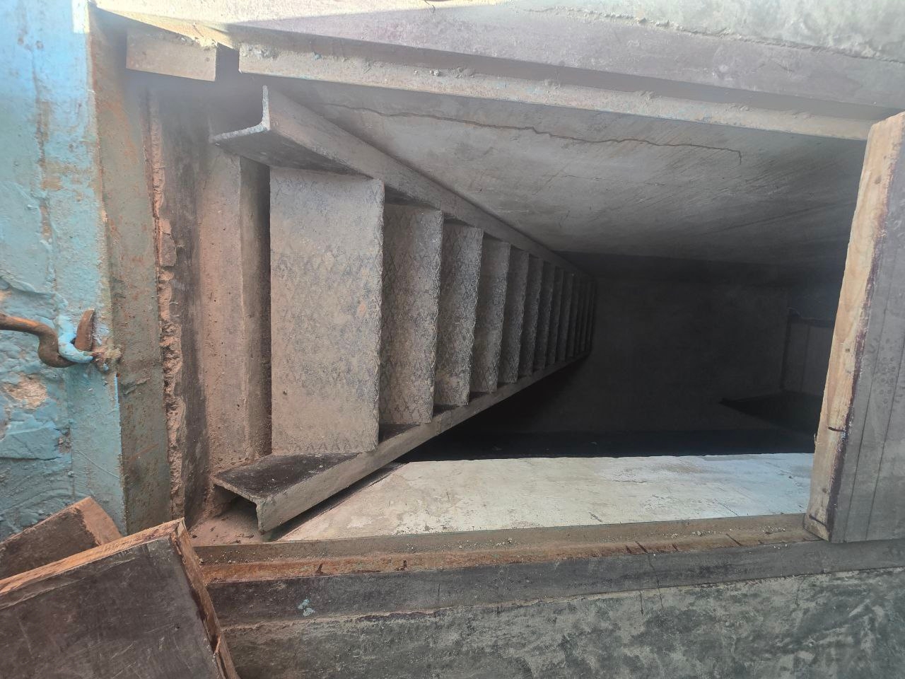 Продаётся просторный гараж в кооперативе (5)