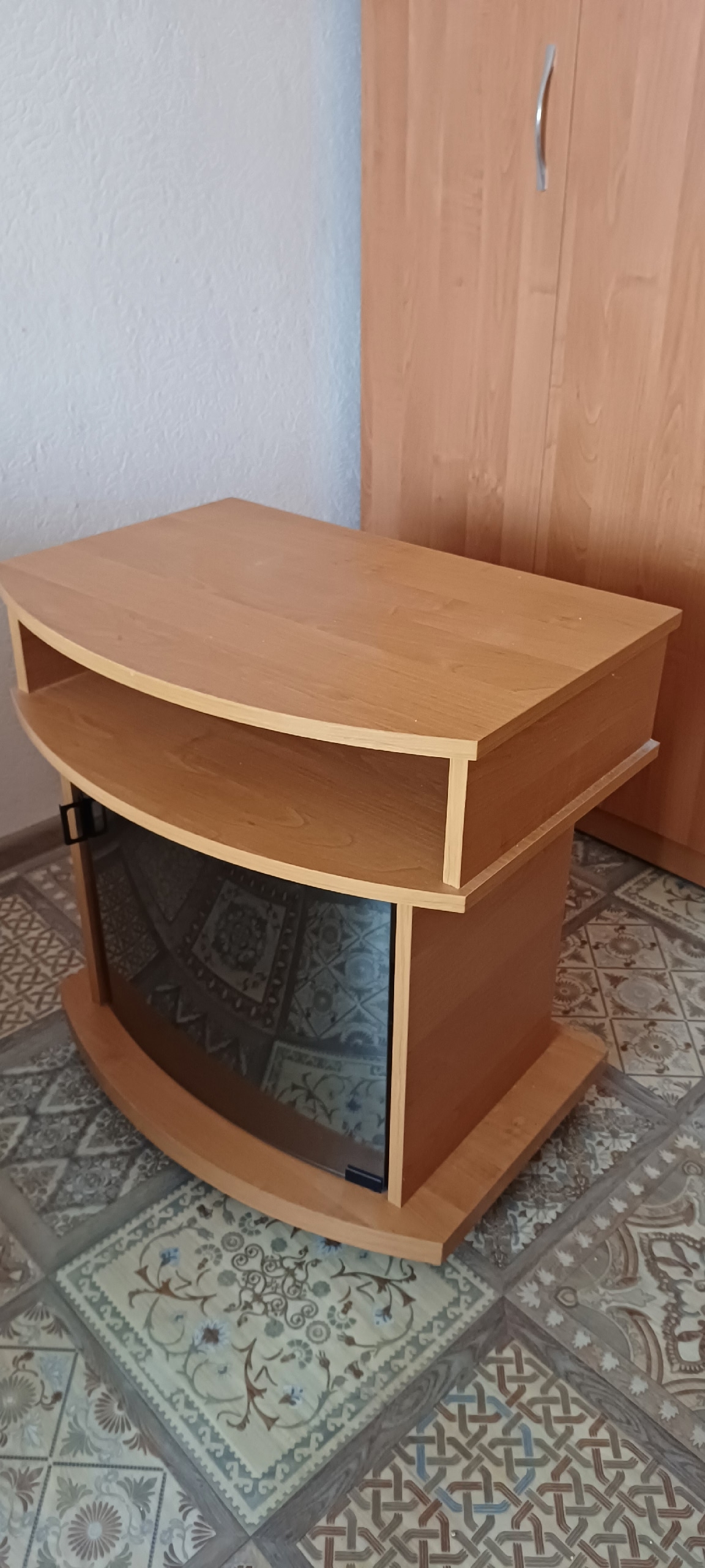 Продажа мебели в Донецке: шкаф (1)