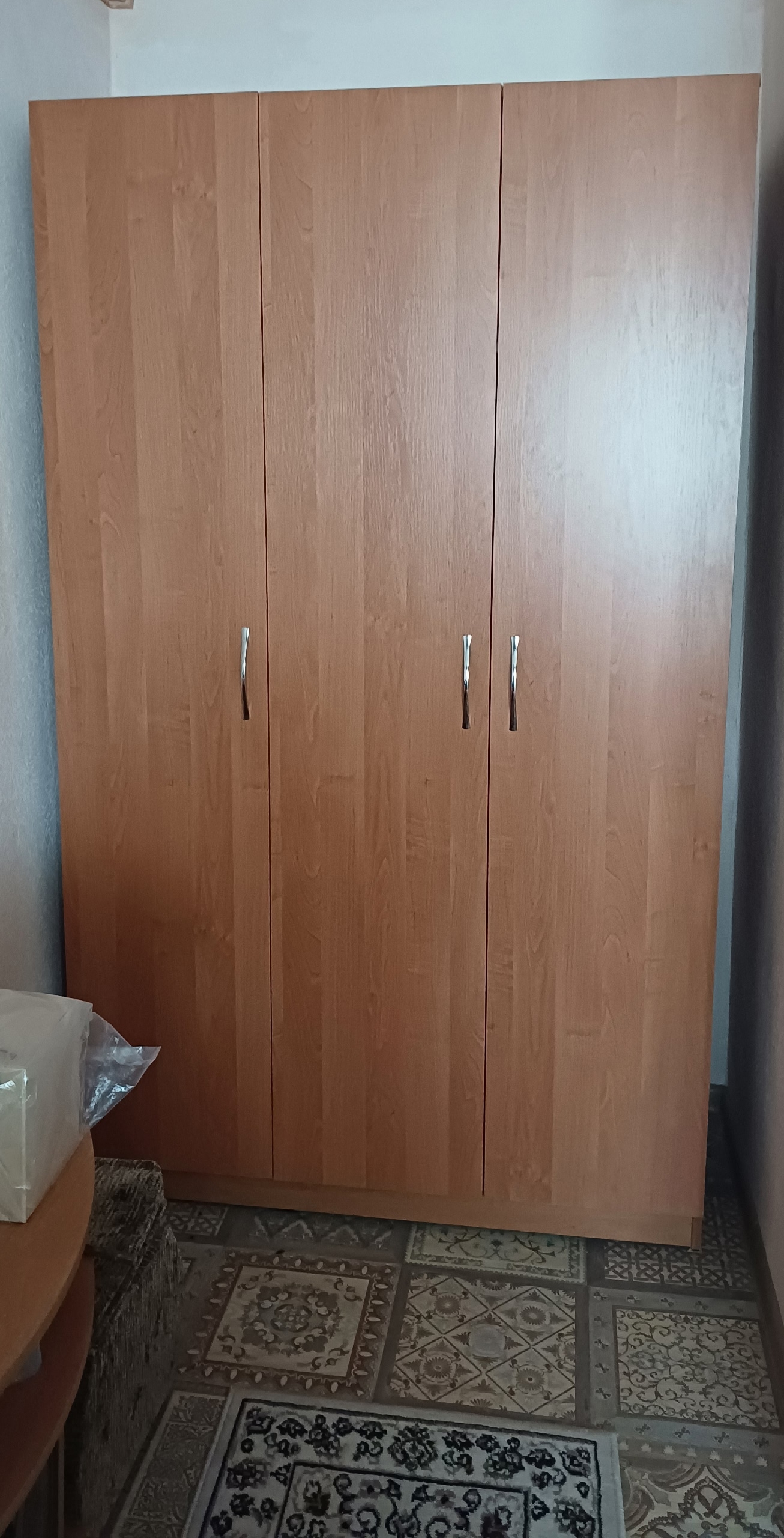 Продажа мебели в Донецке: шкаф (3)