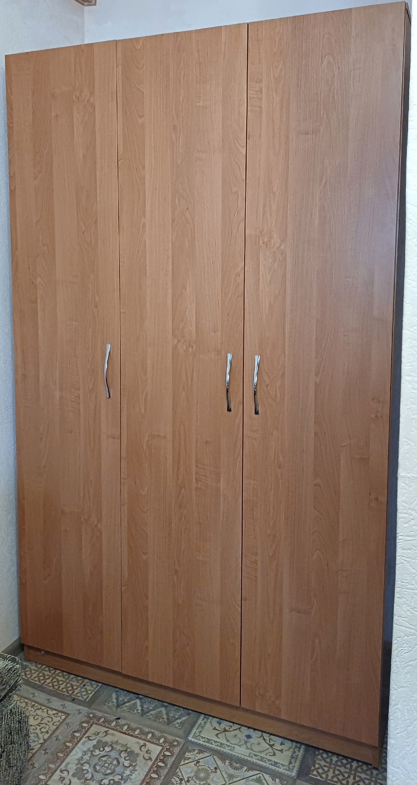 Продажа мебели в Донецке: шкаф (4)