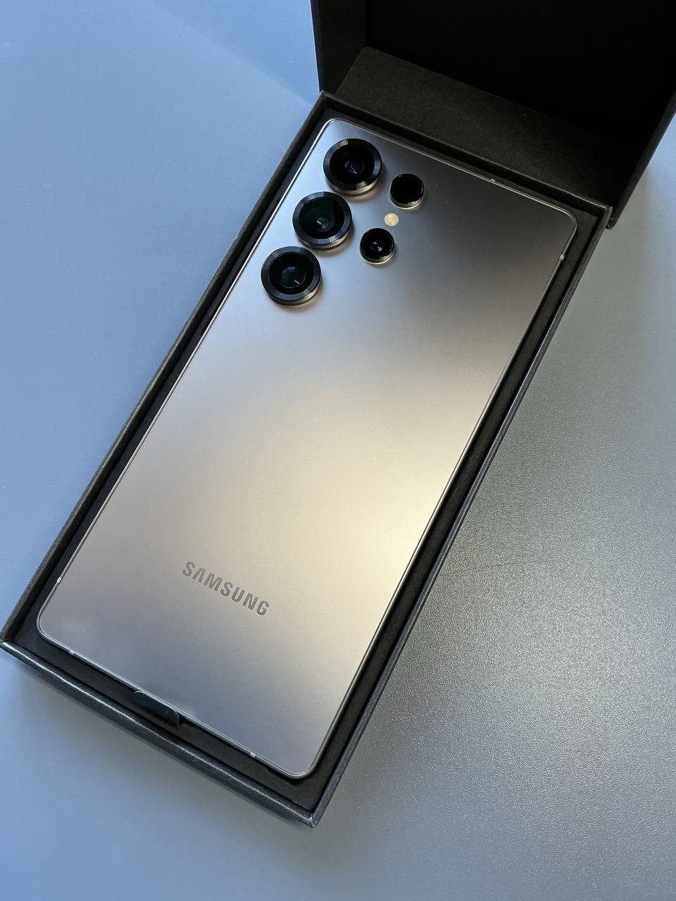 Продажа смартфона Samsung S25 Ultra (6)