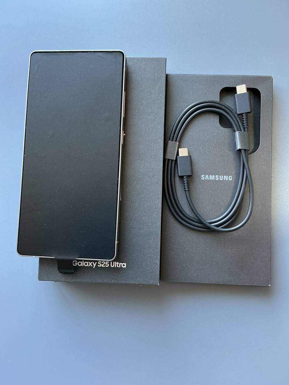 Продажа смартфона Samsung S25 Ultra (3)