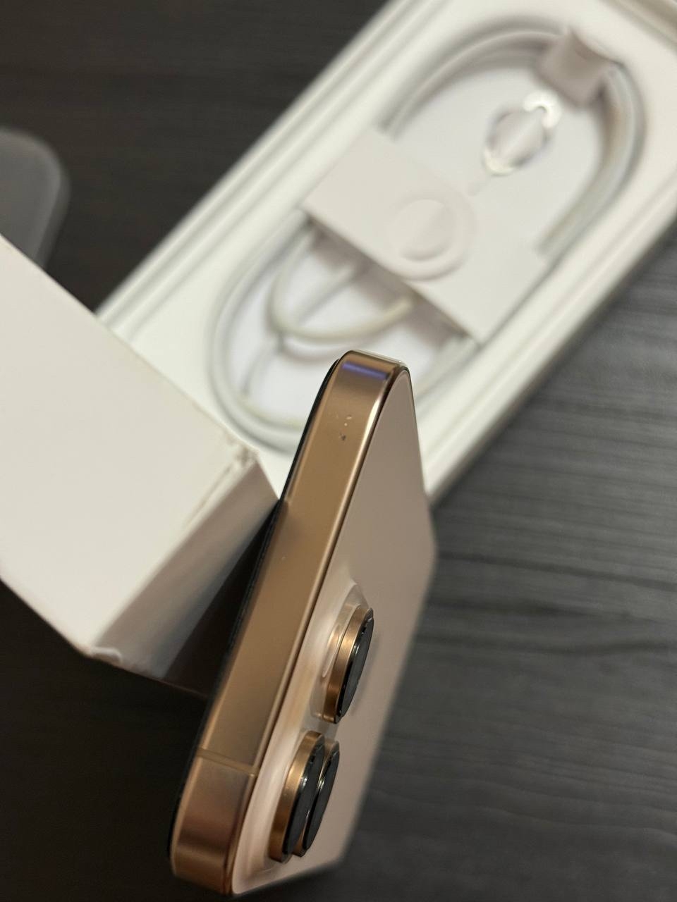 Продается iPhone 16 Pro 256GB (4)