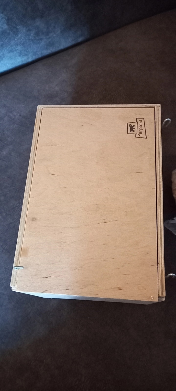 Домик для попугаев из дерева (2)