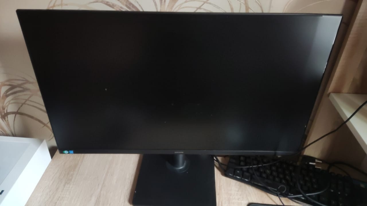 Продается 27-дюймовый монитор Samsung Предлагаю
