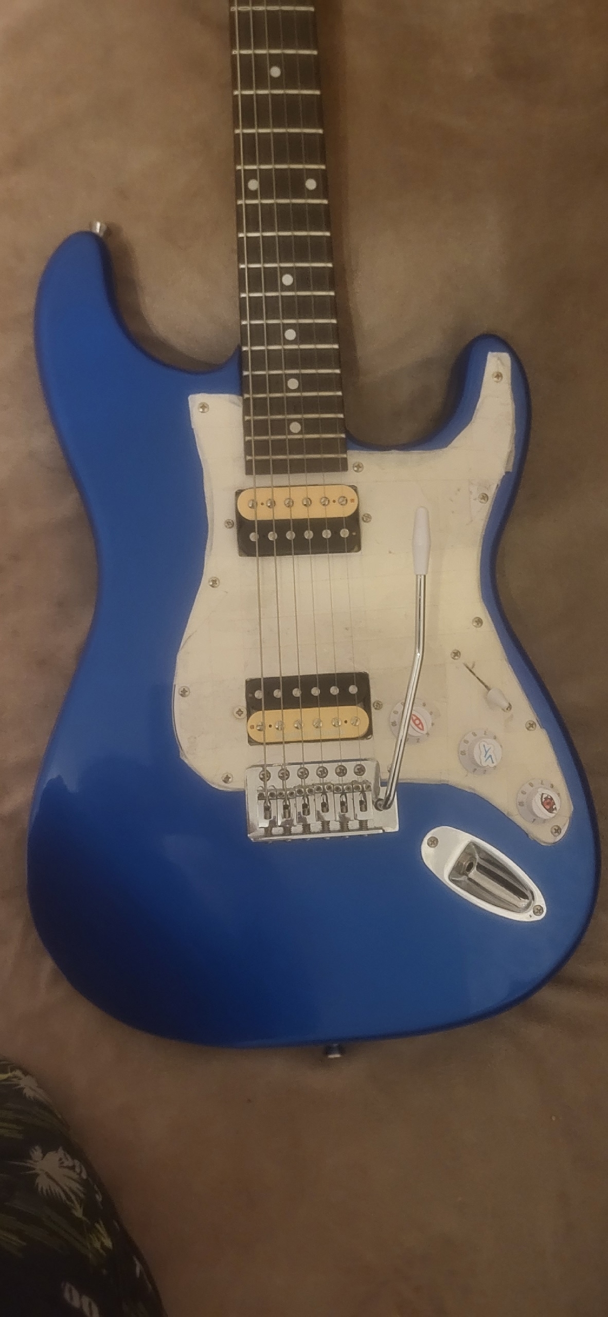 Электрогитара с Seymour Duncan звучками