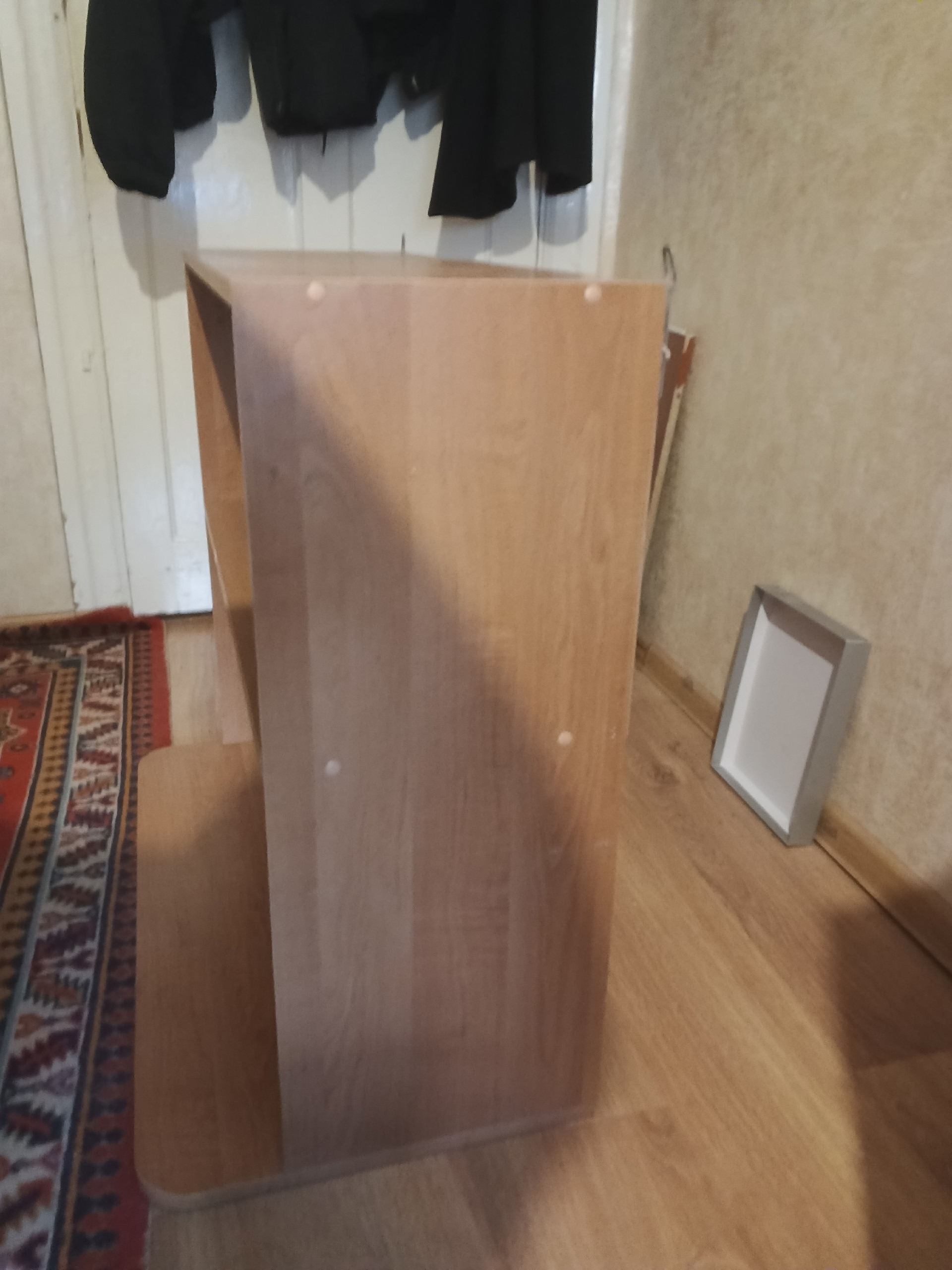 Качественная навесная полка недорого Продаётся (1)