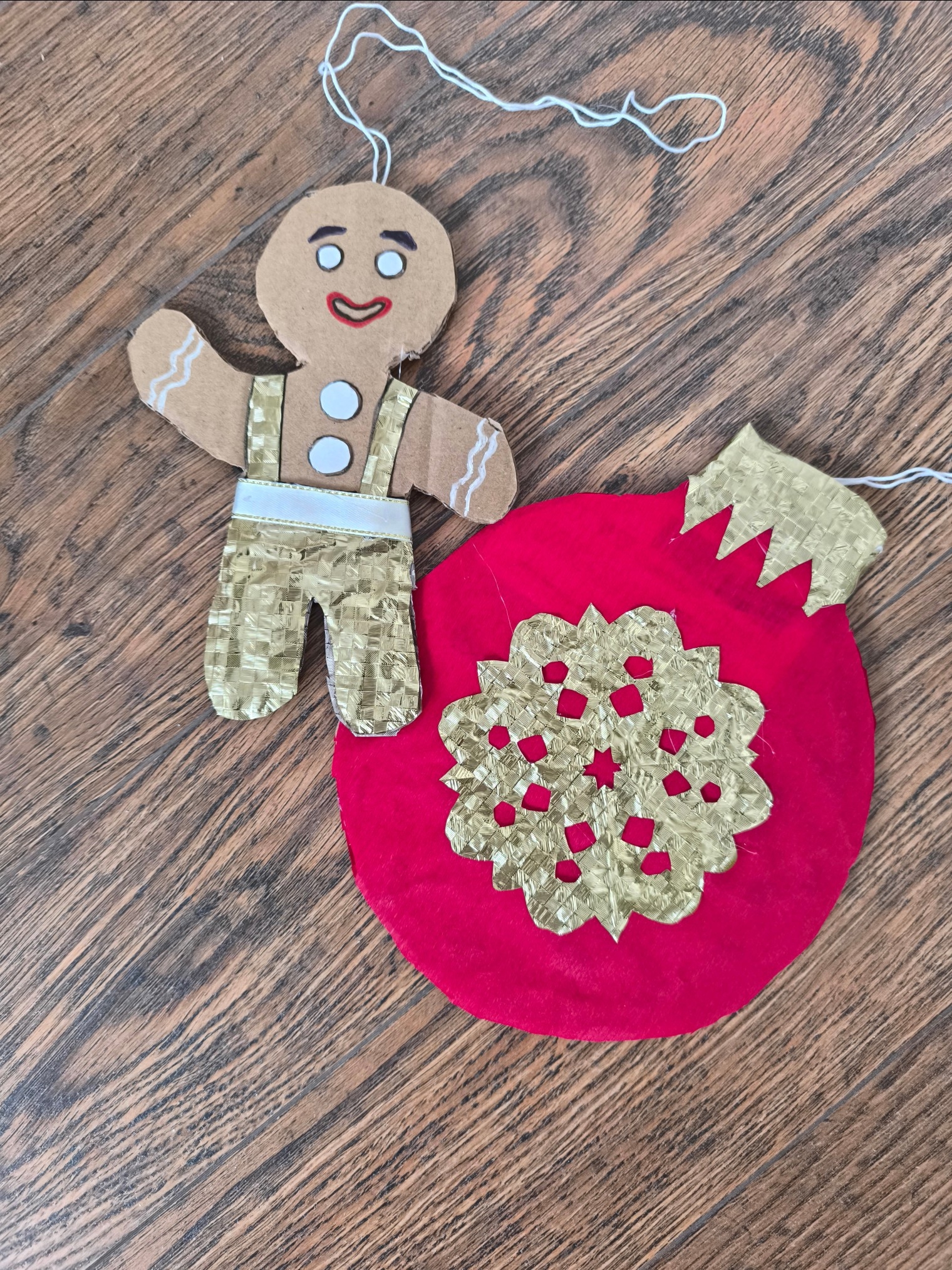 Новогодние украшения для дома Продаю