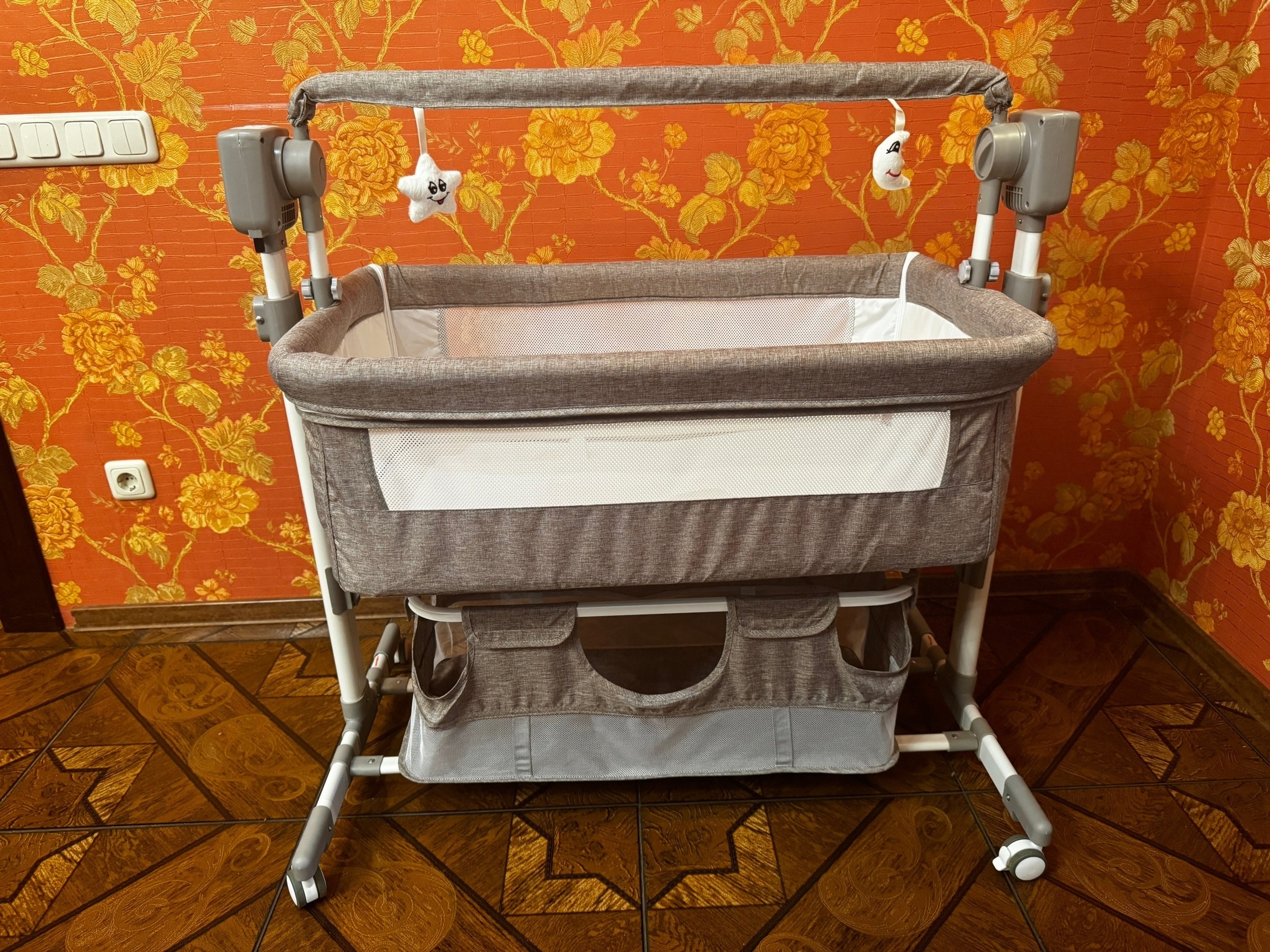 Кроватка и коляска 3 в (1)