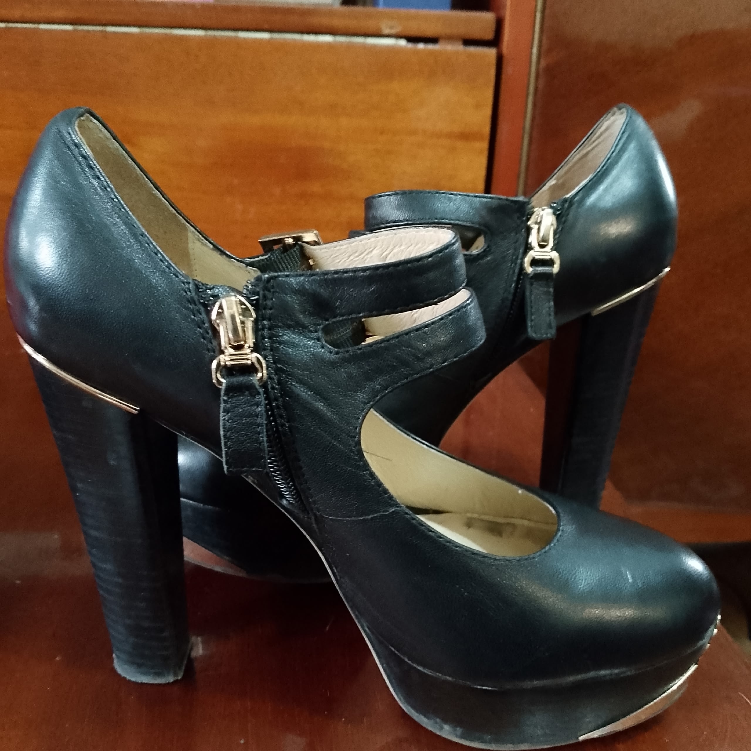 Телефон для связи на востоке (3)