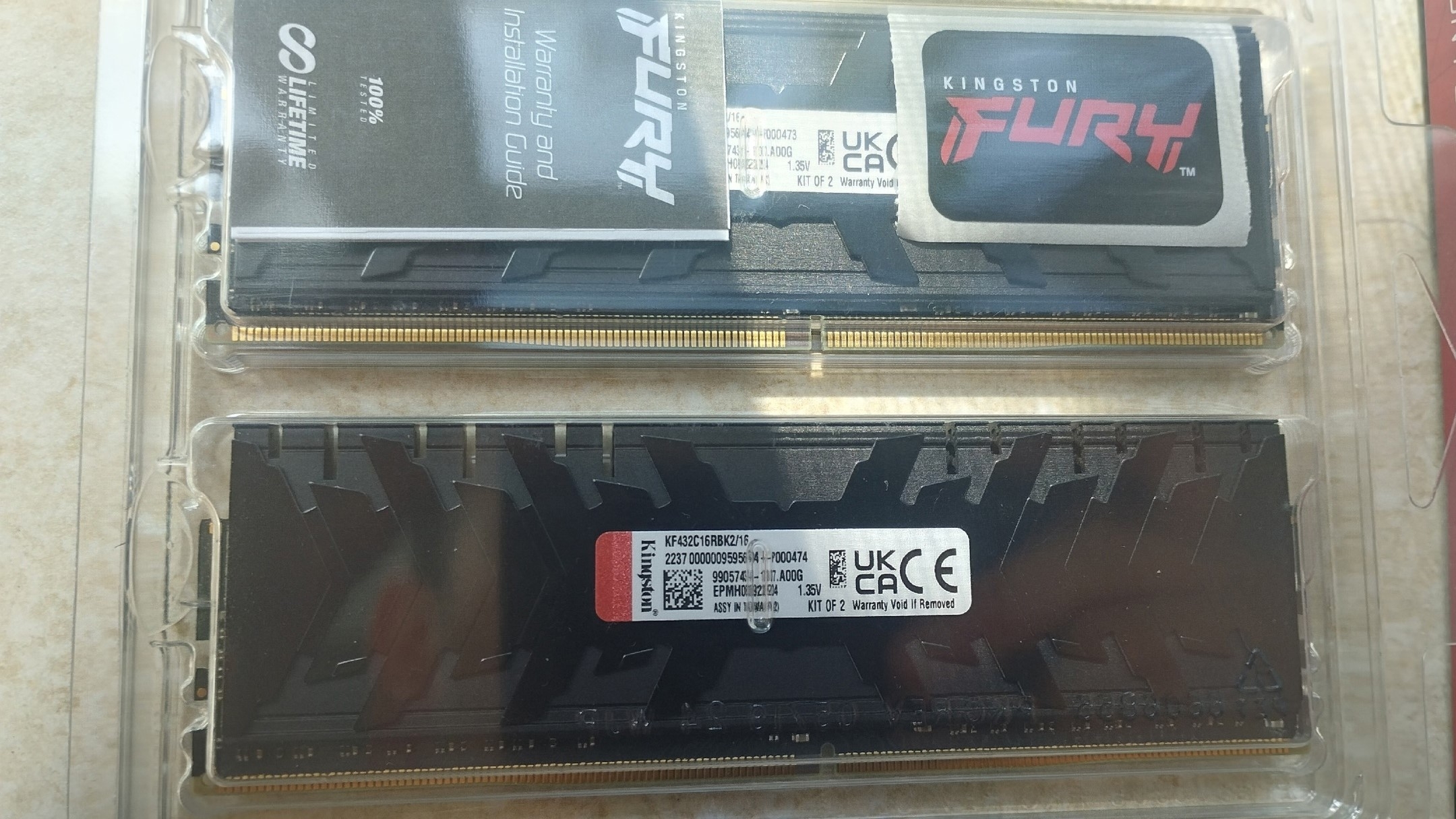 ### Продается оперативная память Kingston (2)