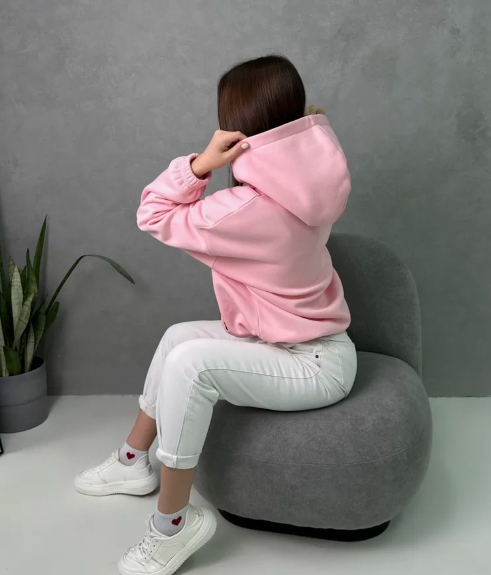 Легкий розовый худи: комфорт и (3)