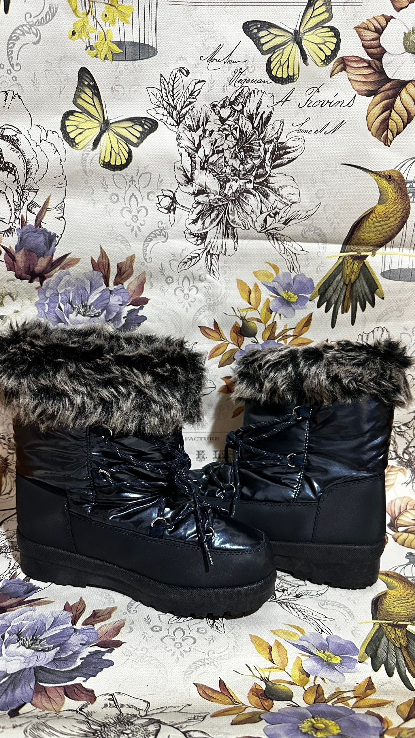 Продажа обуви: тёплая зимняя новинка