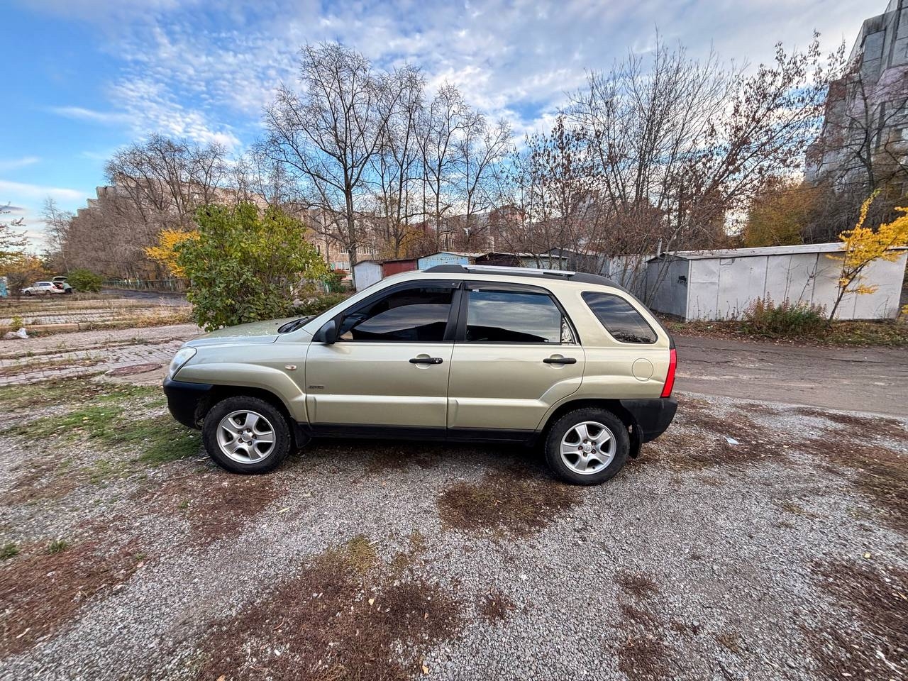 Продажа автомобиля Kia Sportage 2005 (1)