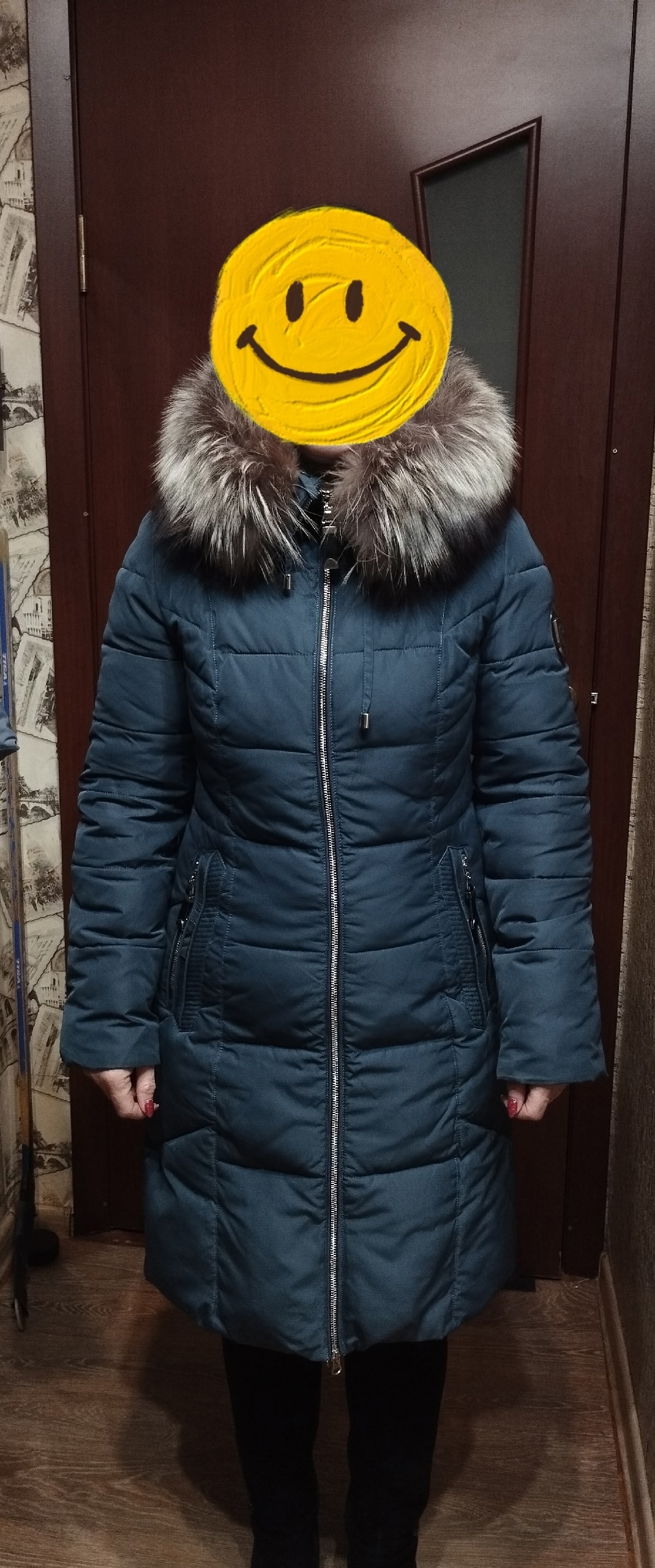 Продажа женской ветровки и пальто (3)