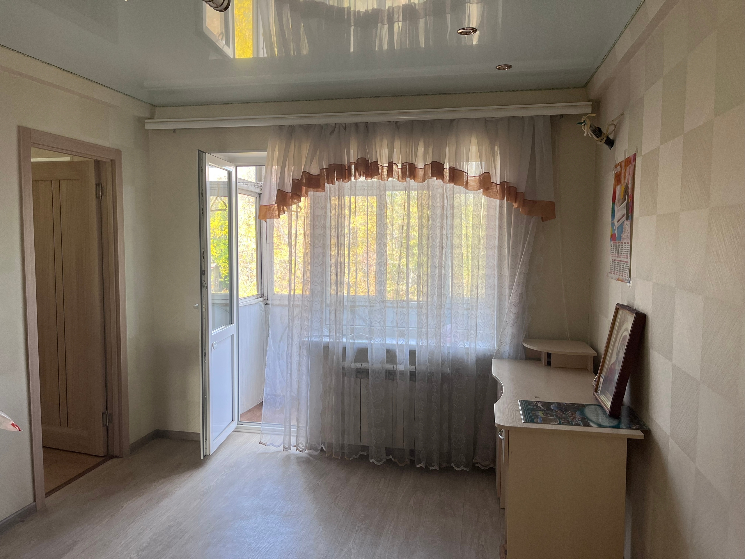 Продажа 2-комнатной квартиры в Калининском (5)