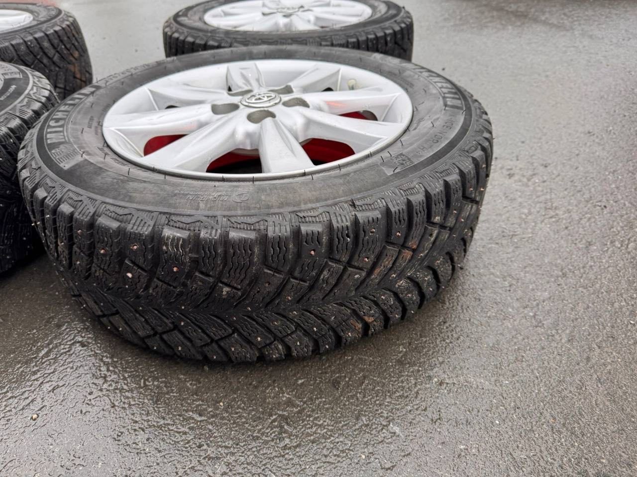 Комплект зимних колес для продажи (1)
