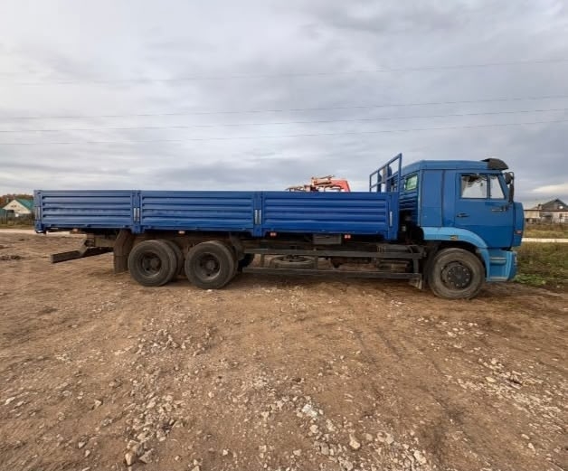 КамАЗ и трактор МТЗ 82 (1)