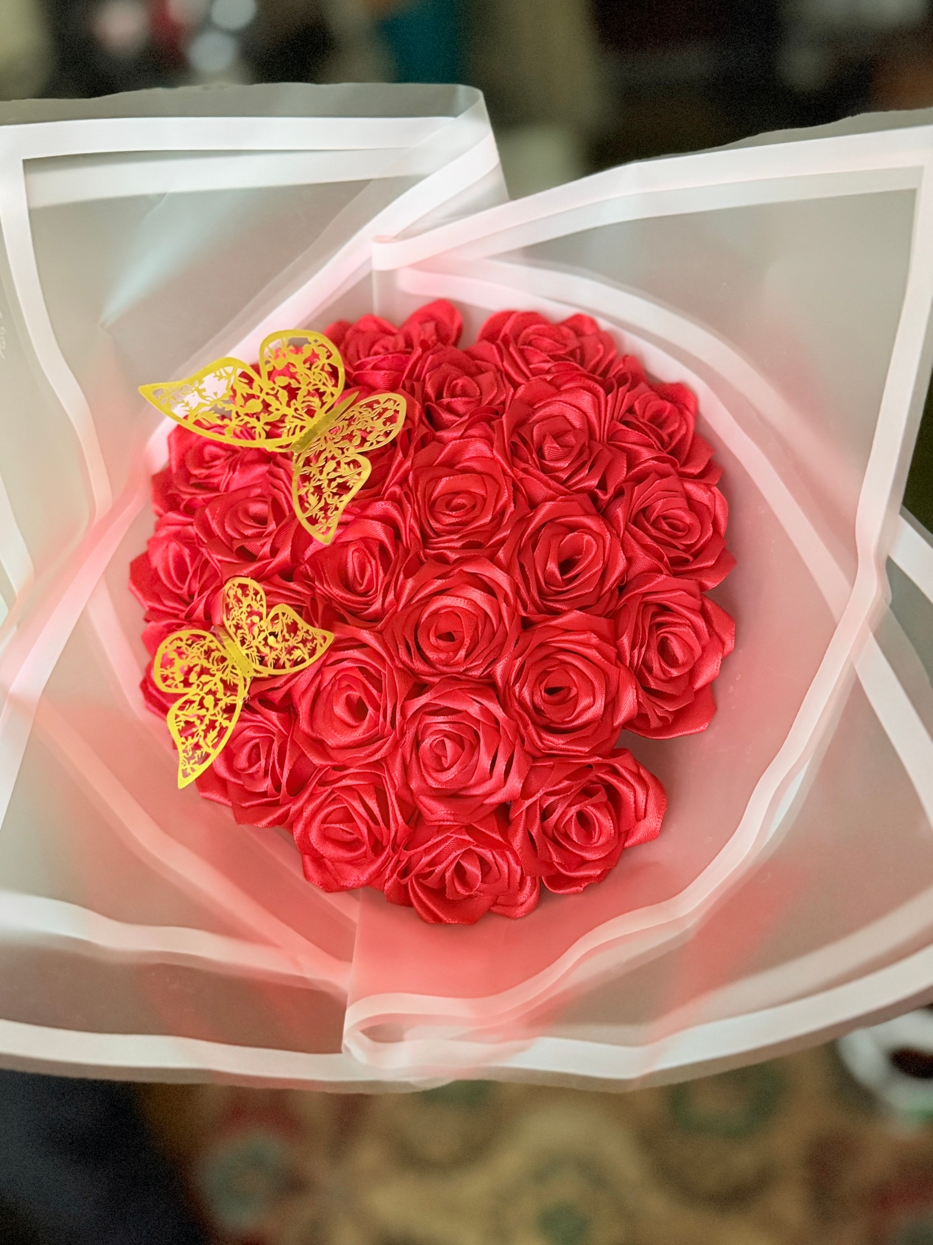 Удивите близких розами из Донецка