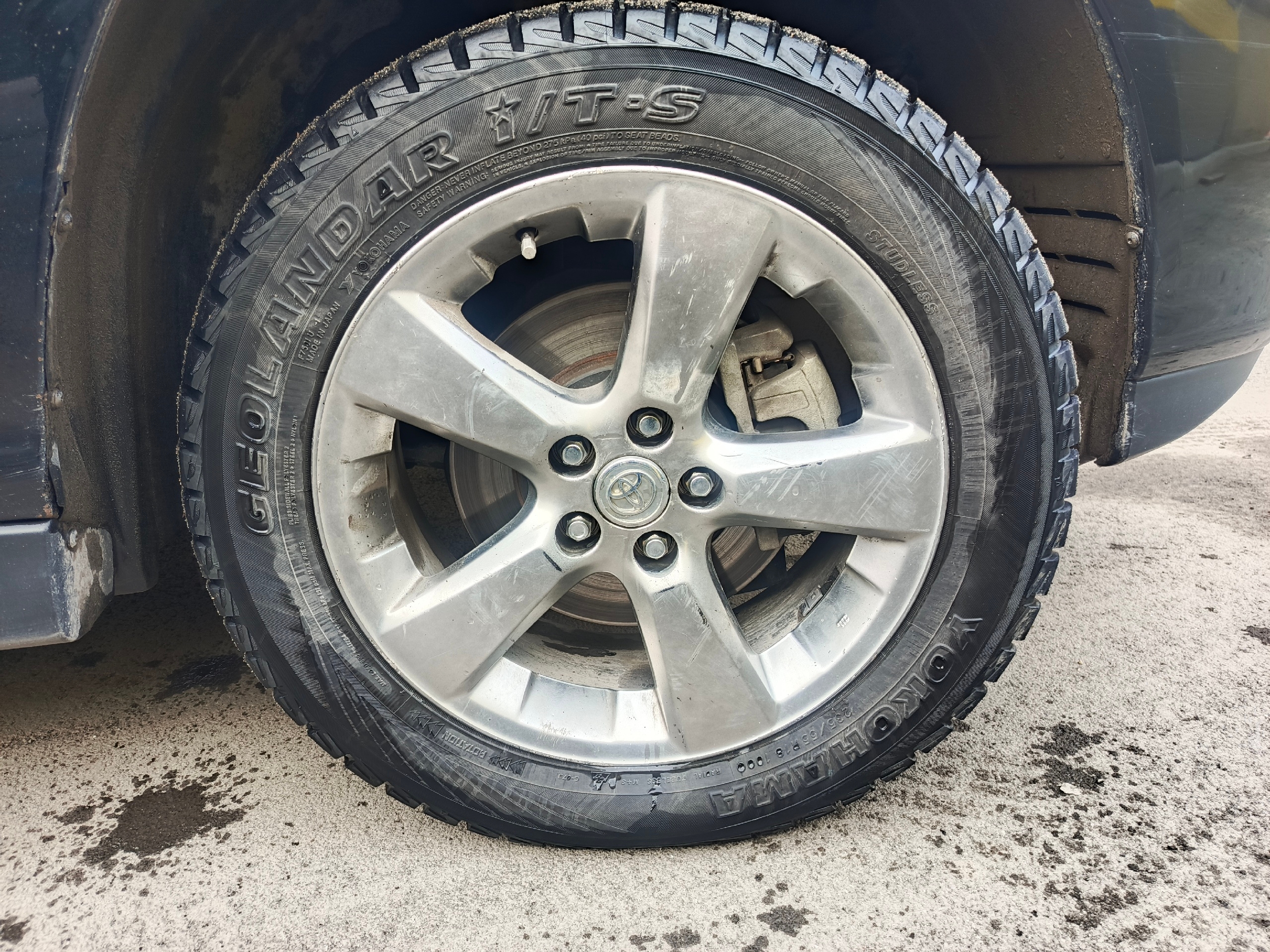 Продам резину 235/55/18 бу Предлагаю (1)