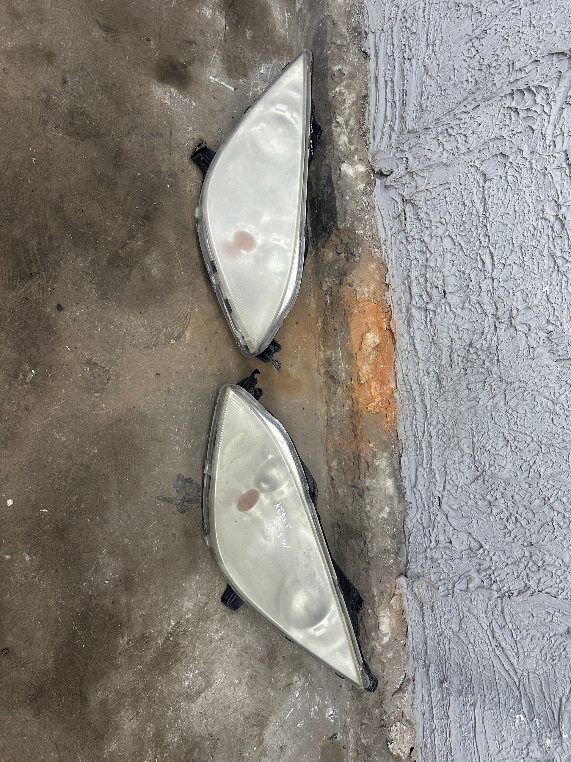 Фары для Mitsubishi Colt Z25W