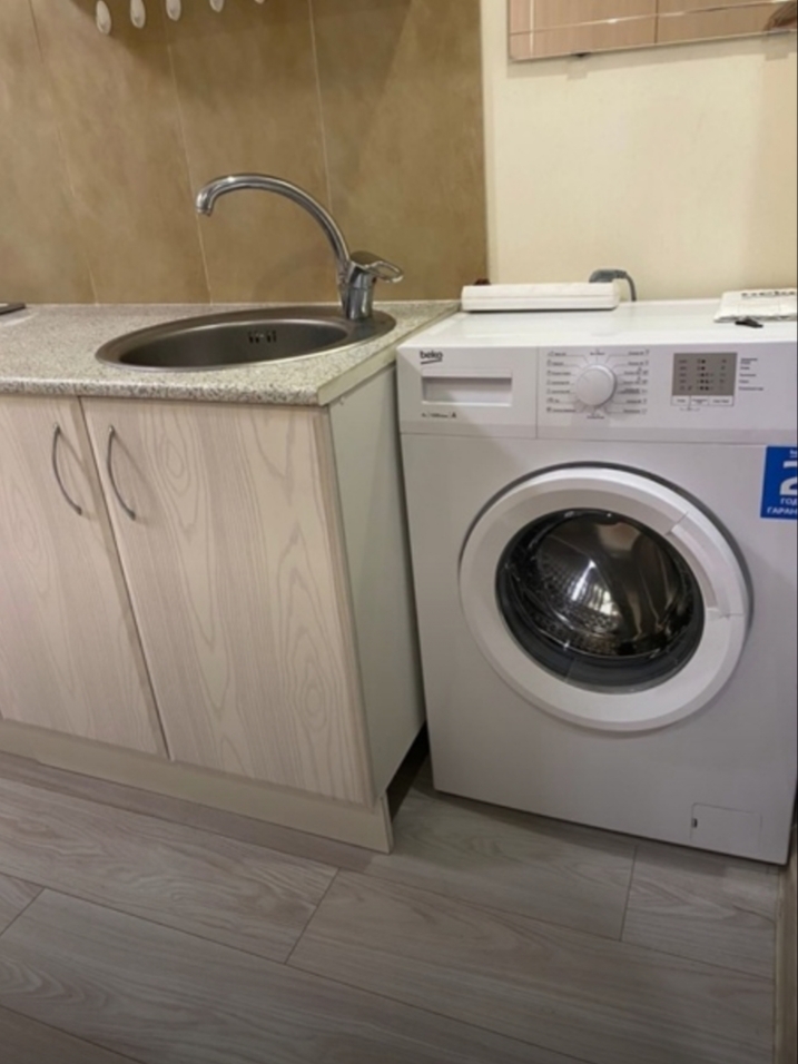 Комната рядом с метро в (2)