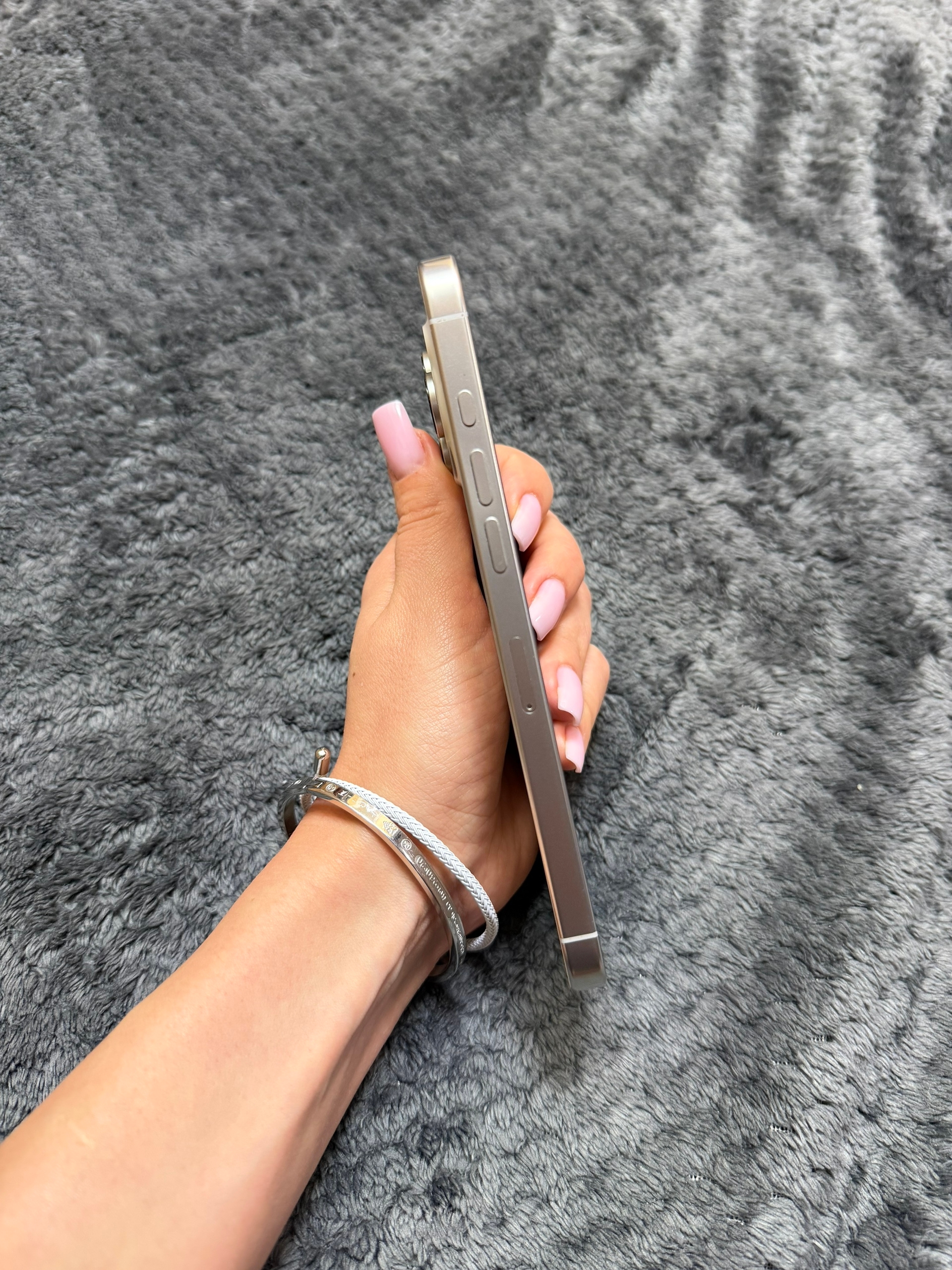 iPhone 16 Pro Max 256 (3)