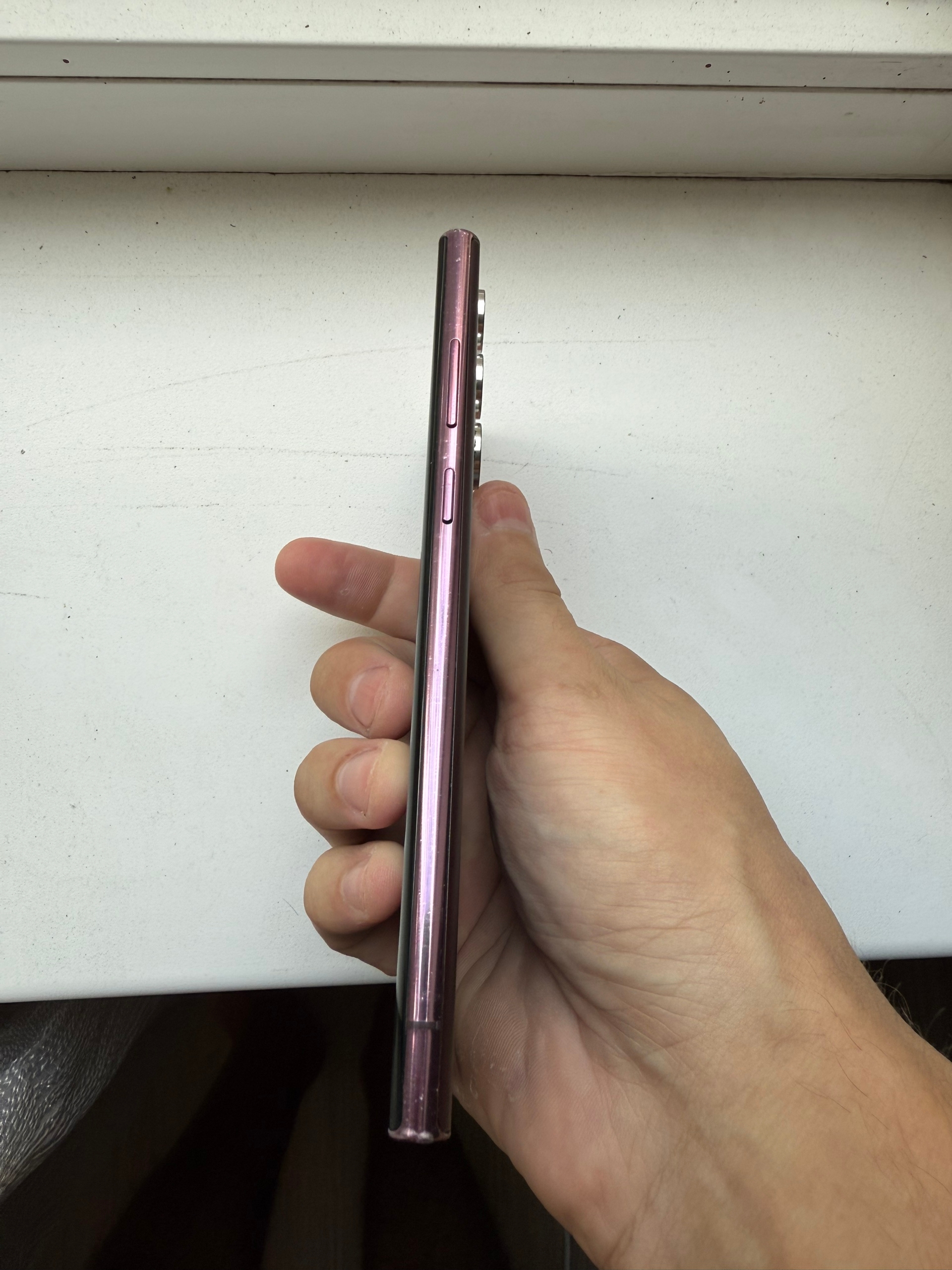 Продается Samsung Galaxy S22 Ultra (4)