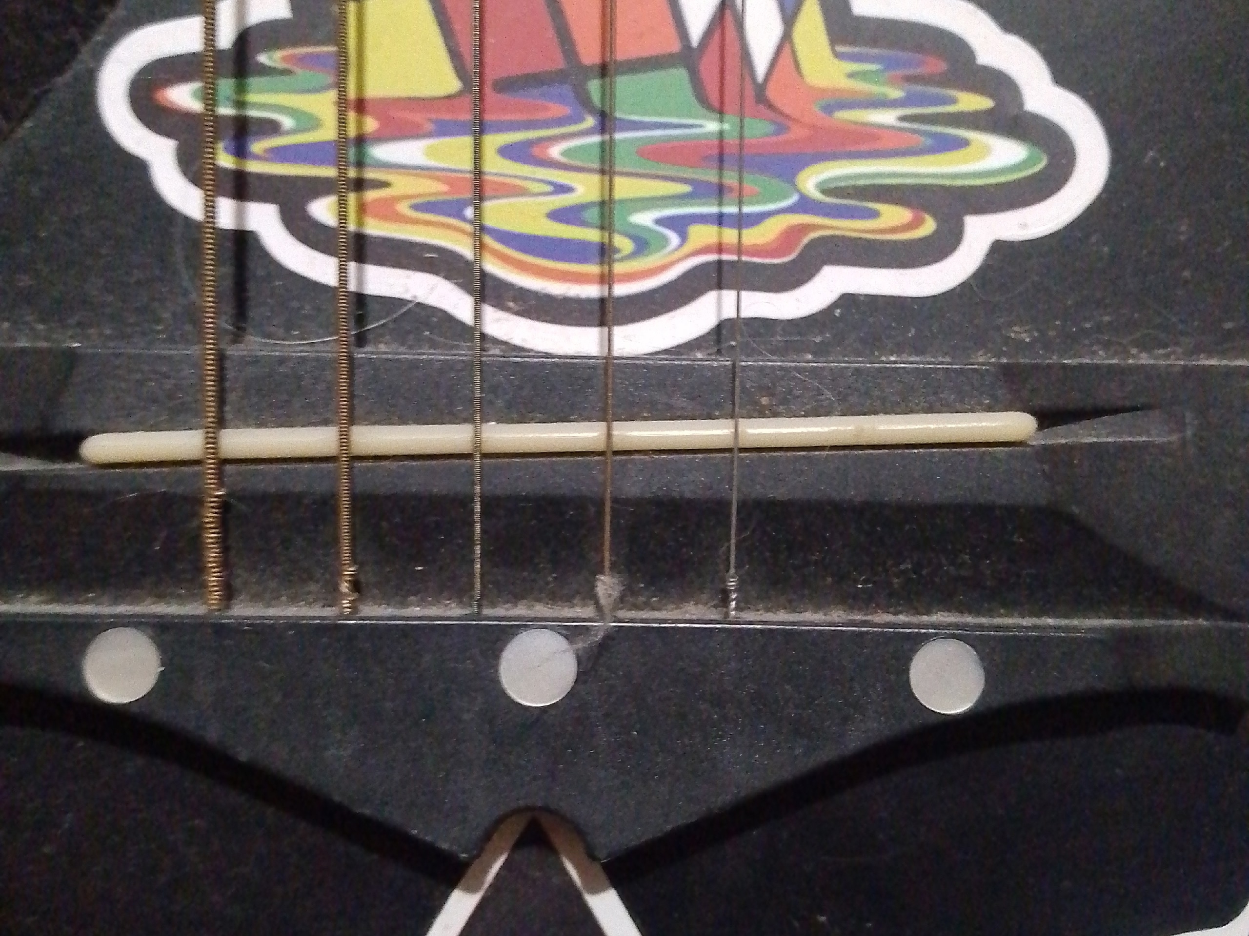 Продается гитара в отличном состоянии (3)