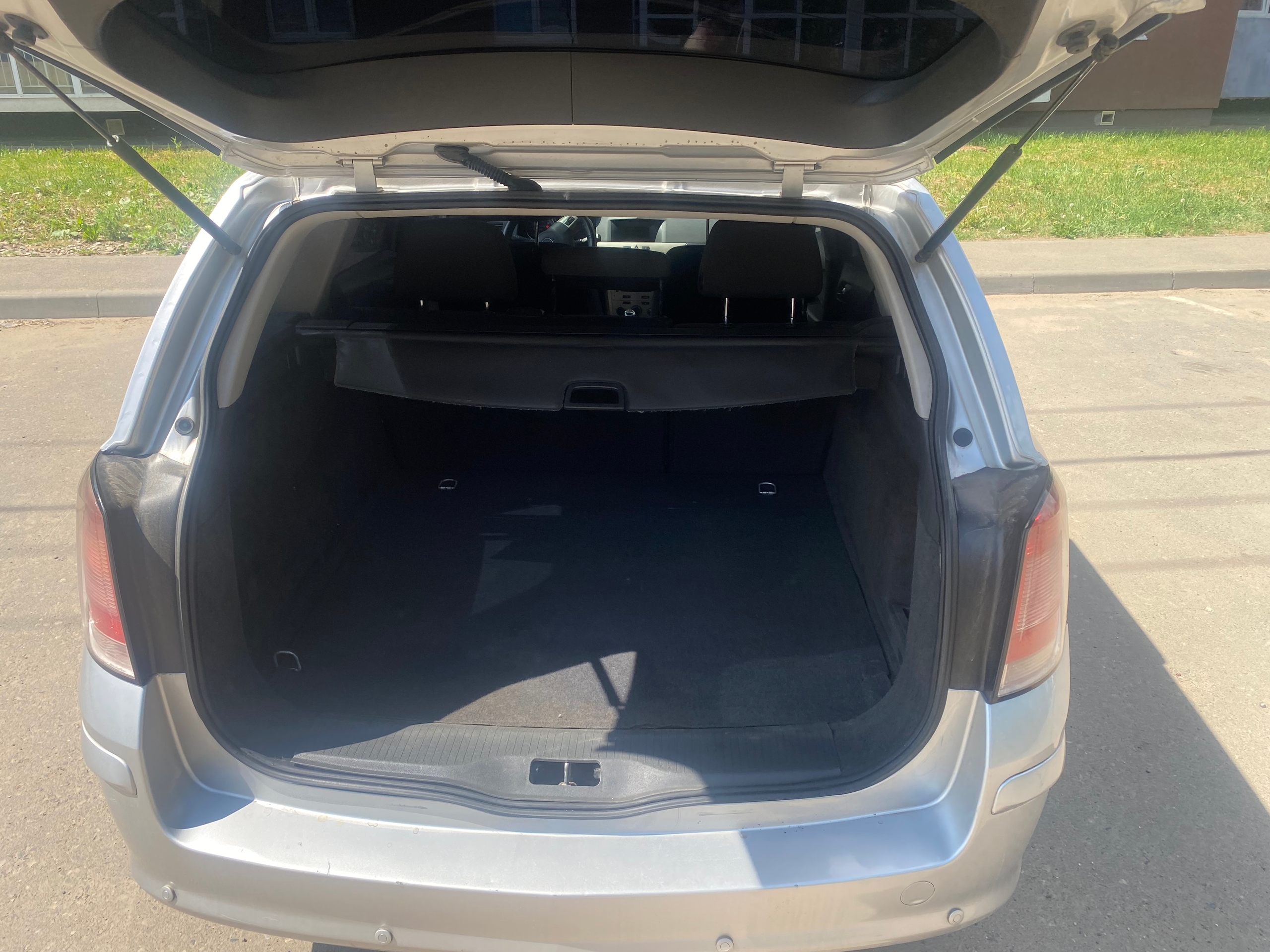 Продается Opel Astra 2008 года (6)