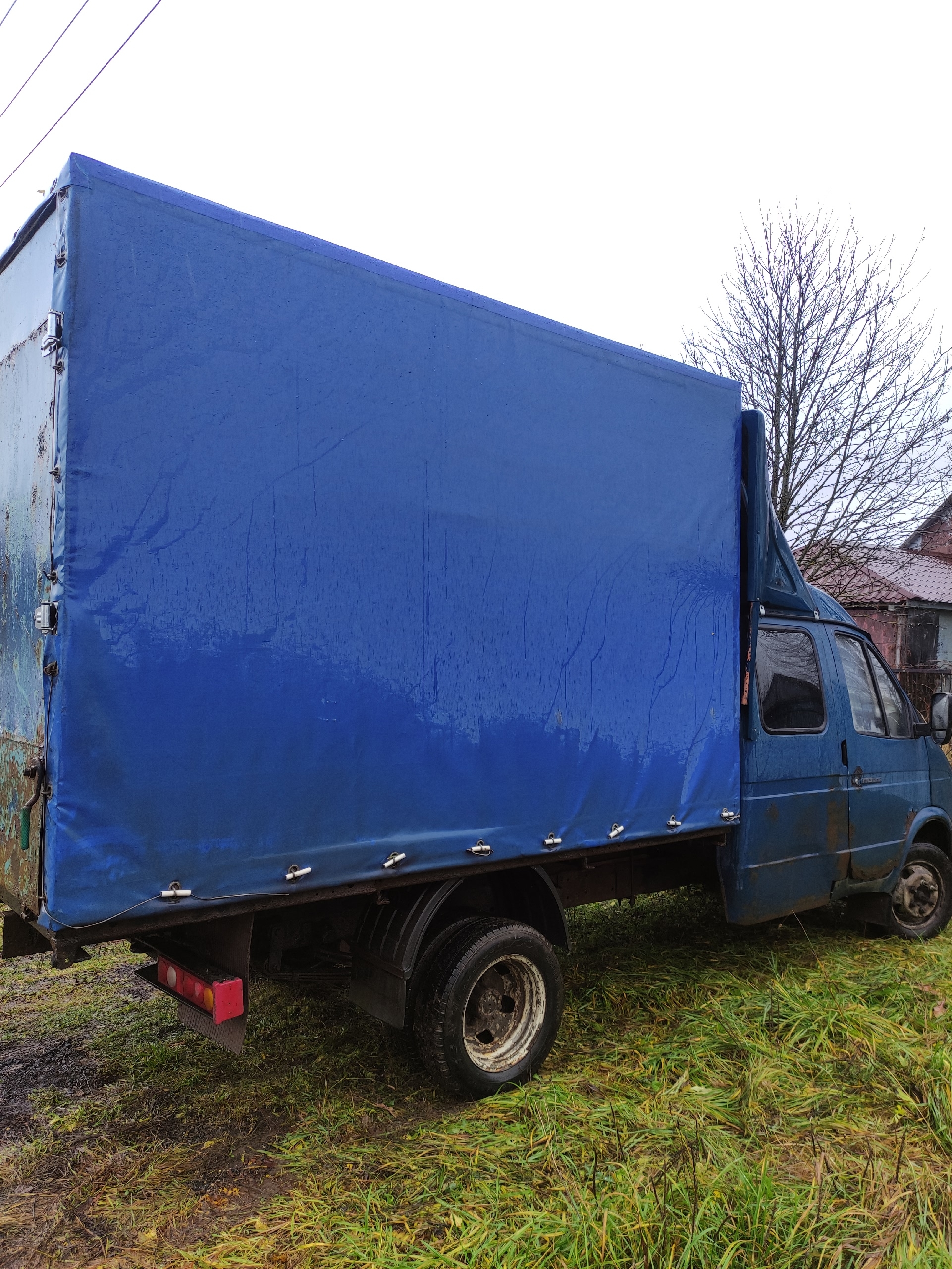 Фермерский трактор 2007 года выпуска (2)